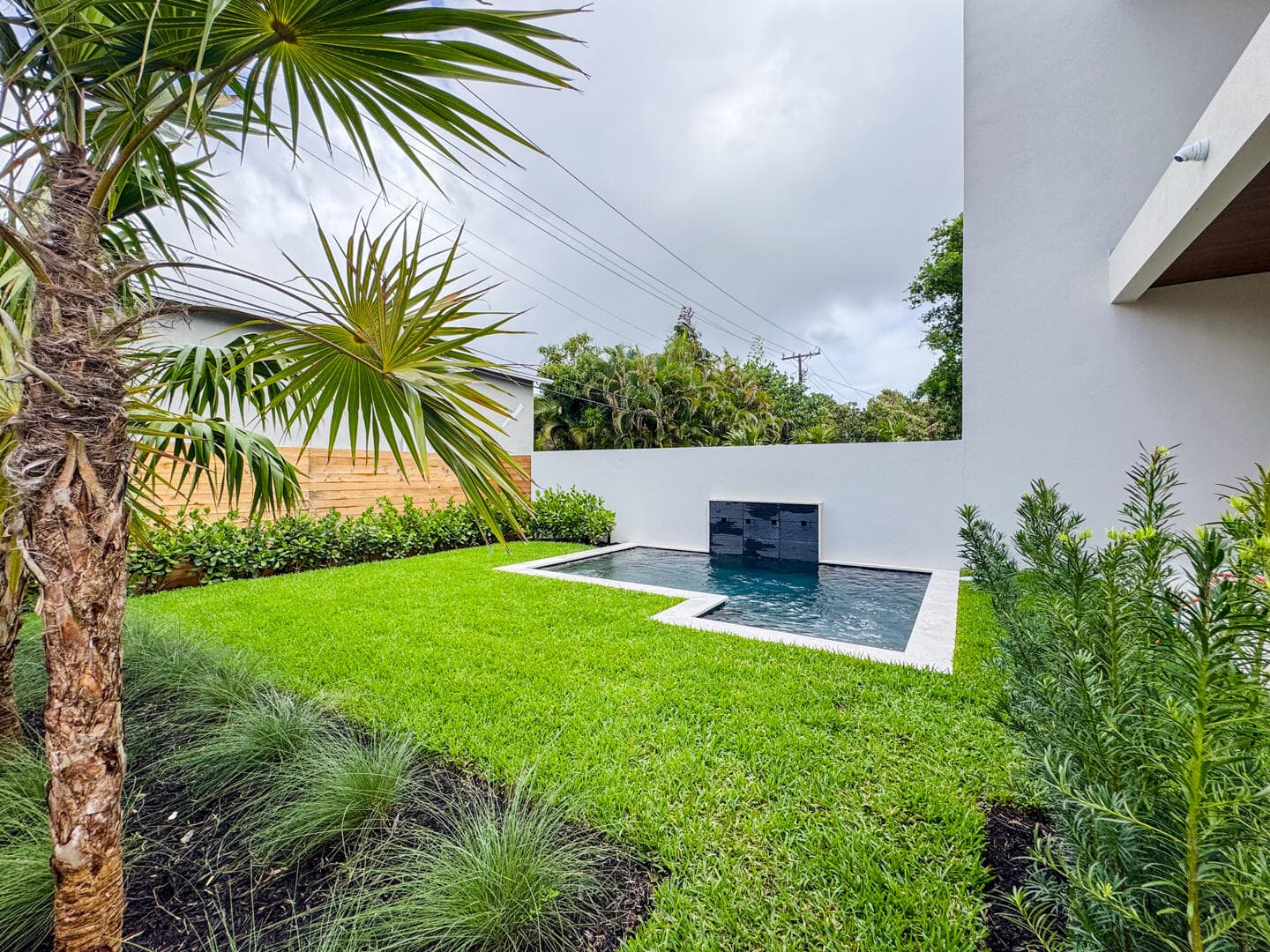 1321 NE 14th Avenue 1321, Fort Lauderdale, FL 33316 — photo 6 of 27