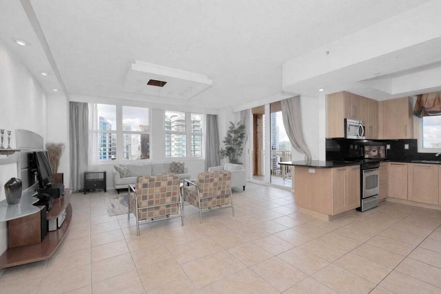 511 SE 5th Avenue 1217, Fort Lauderdale, FL 33301 — photo 13 of 50