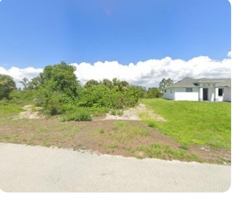 929 Oxford Avenue S, Lehigh Acres, FL 33974 — photo 1 of 1