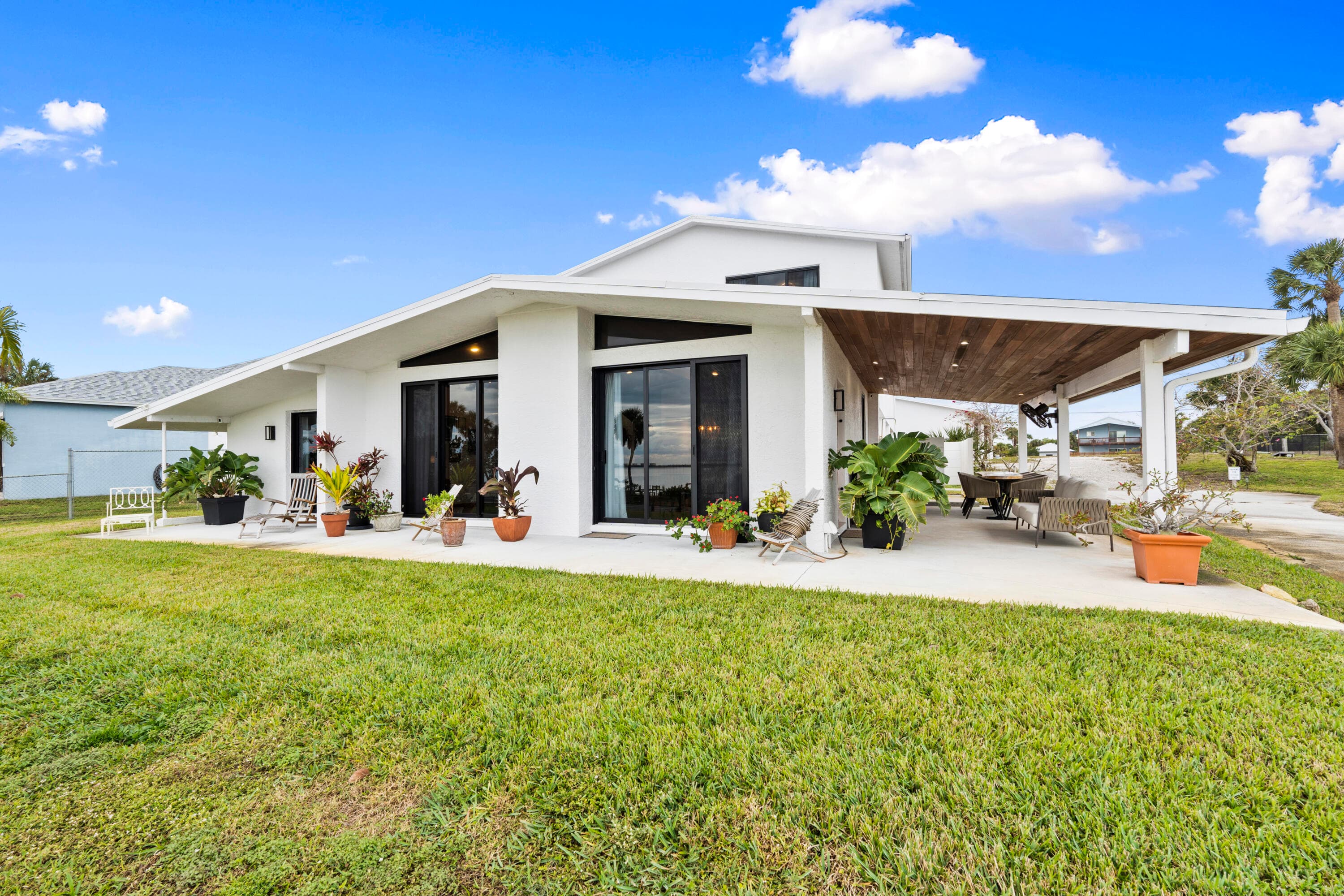 8309 S Indian River Drive, Fort Pierce, FL 34982 — photo 15 of 47