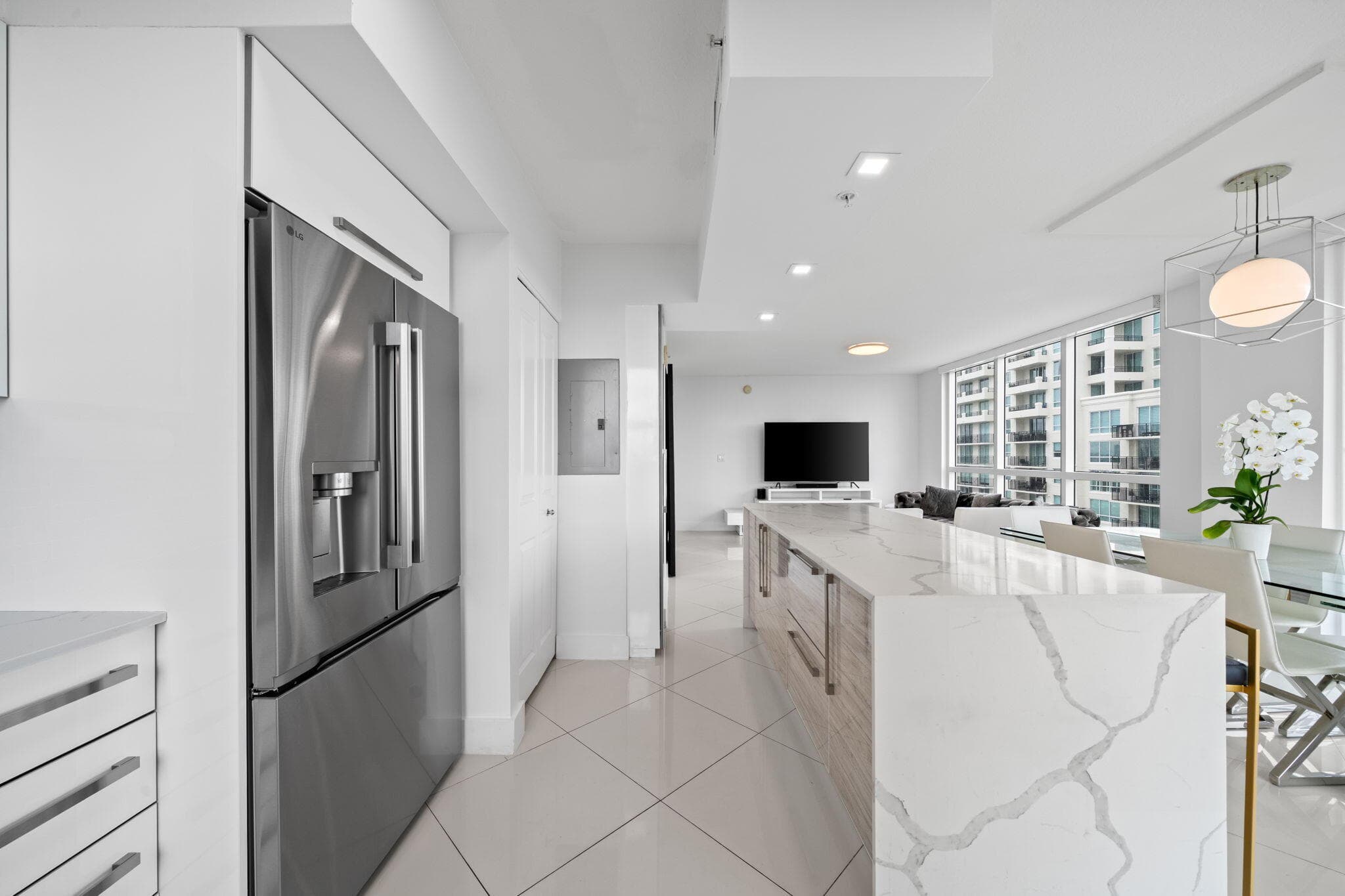 610 W Las Olas Boulevard 1712n, Fort Lauderdale, FL 33312 — photo 9 of 30