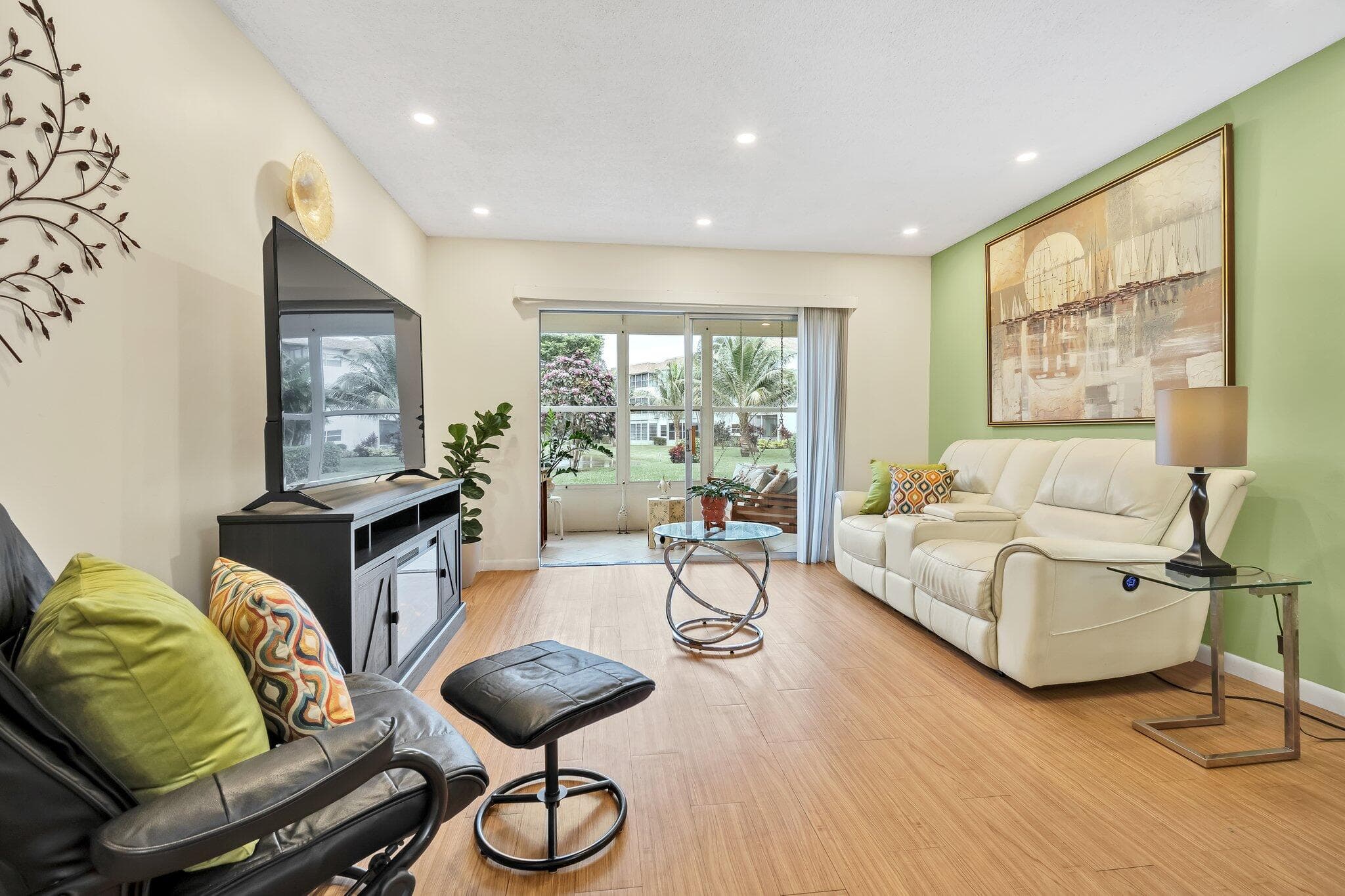 4805 NW 35th Street 412, Lauderdale Lakes, FL 33319 — photo 13 of 45