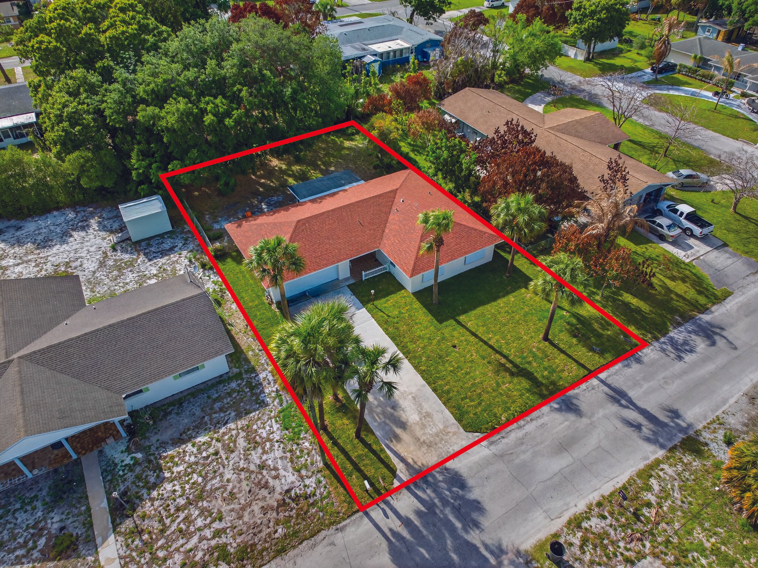 1905 Colonial Road, Fort Pierce, FL 34950 — photo 3 of 24