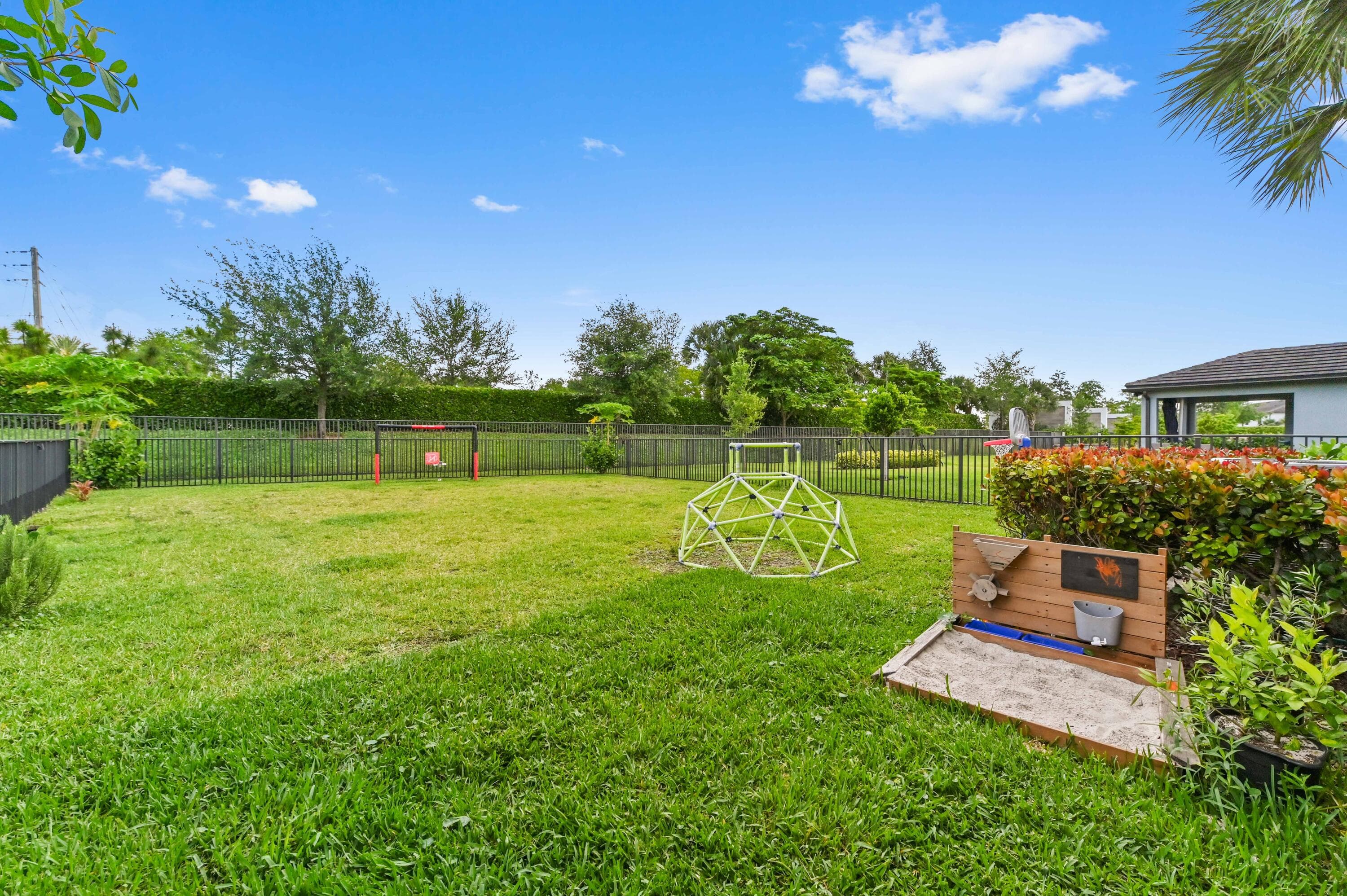 2343 Rollingwood Court, Oakland Park, FL 33309 — photo 2 of 49