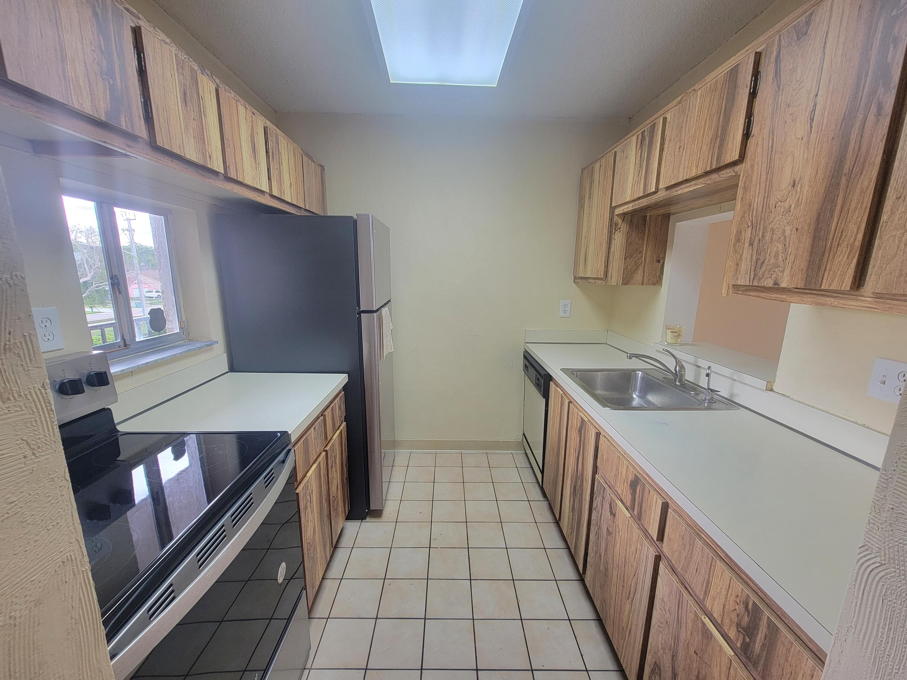 7900 NW 50th Street #304, Lauderhill, FL 33351 — photo 6 of 20