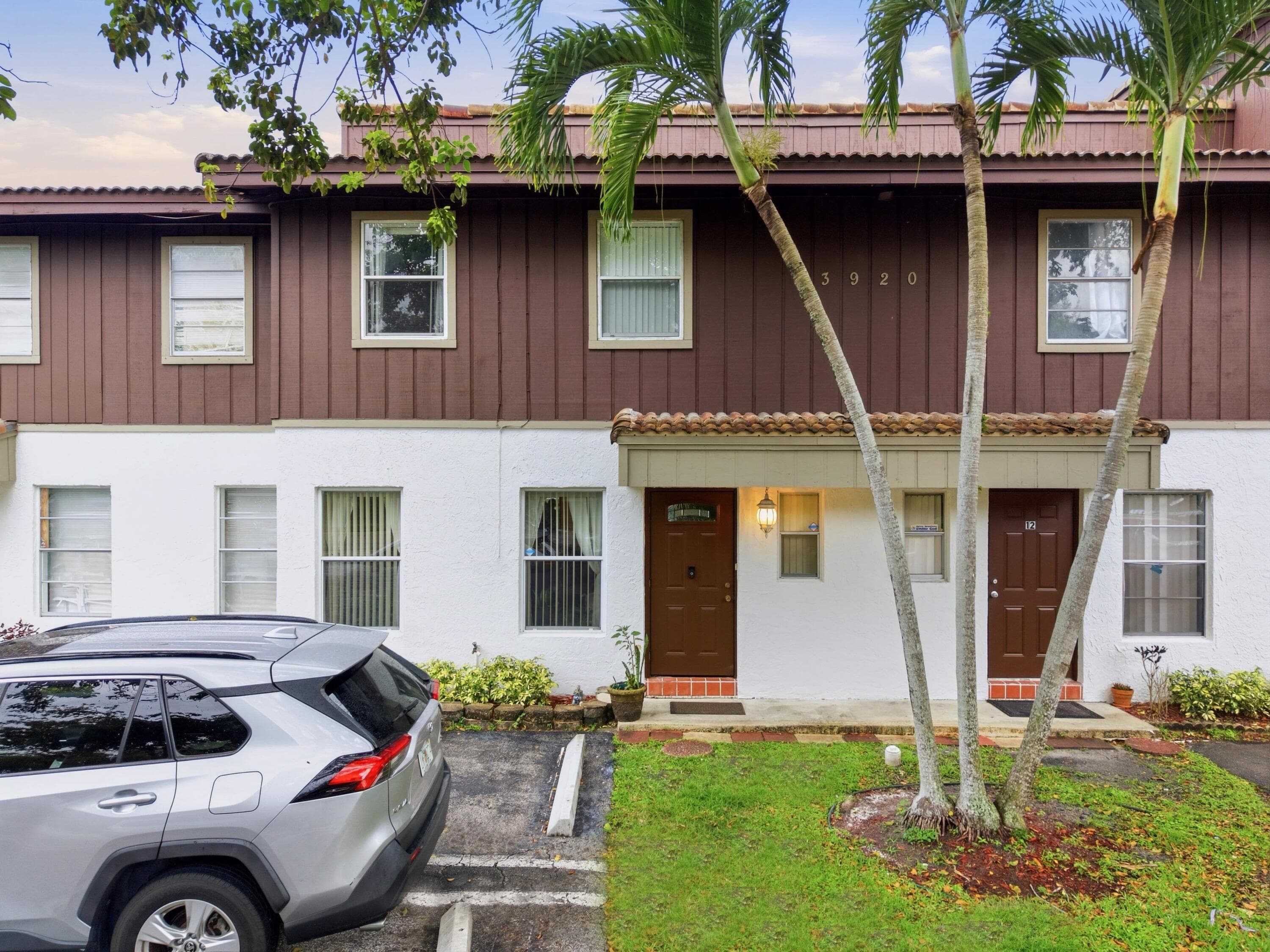 3920 Woodside Drive Apt 11, Coral Springs, FL 33065 — photo 3 of 18