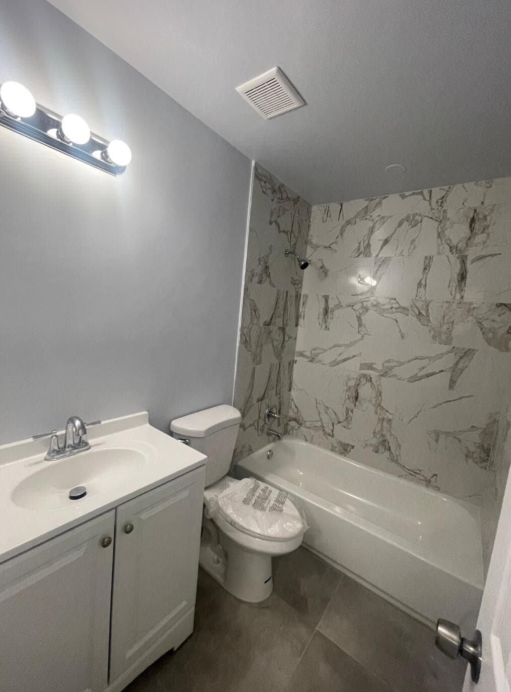 780 NE 46th Court 2, Oakland Park, FL 33334 — photo 12 of 16