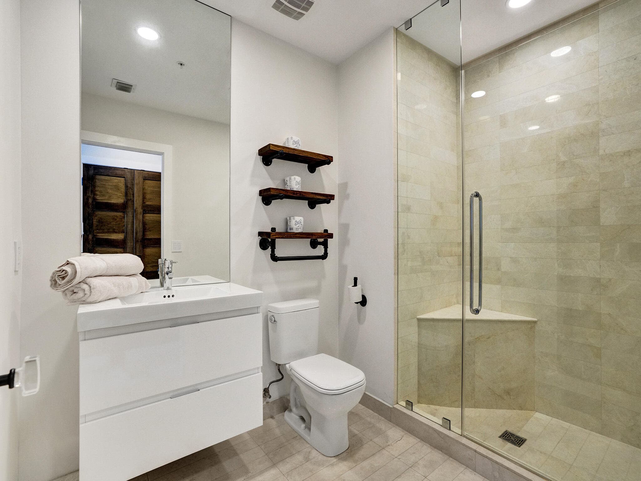 17301 Biscayne Boulevard, North Miami Beach, FL 33160 — photo 37 of 64