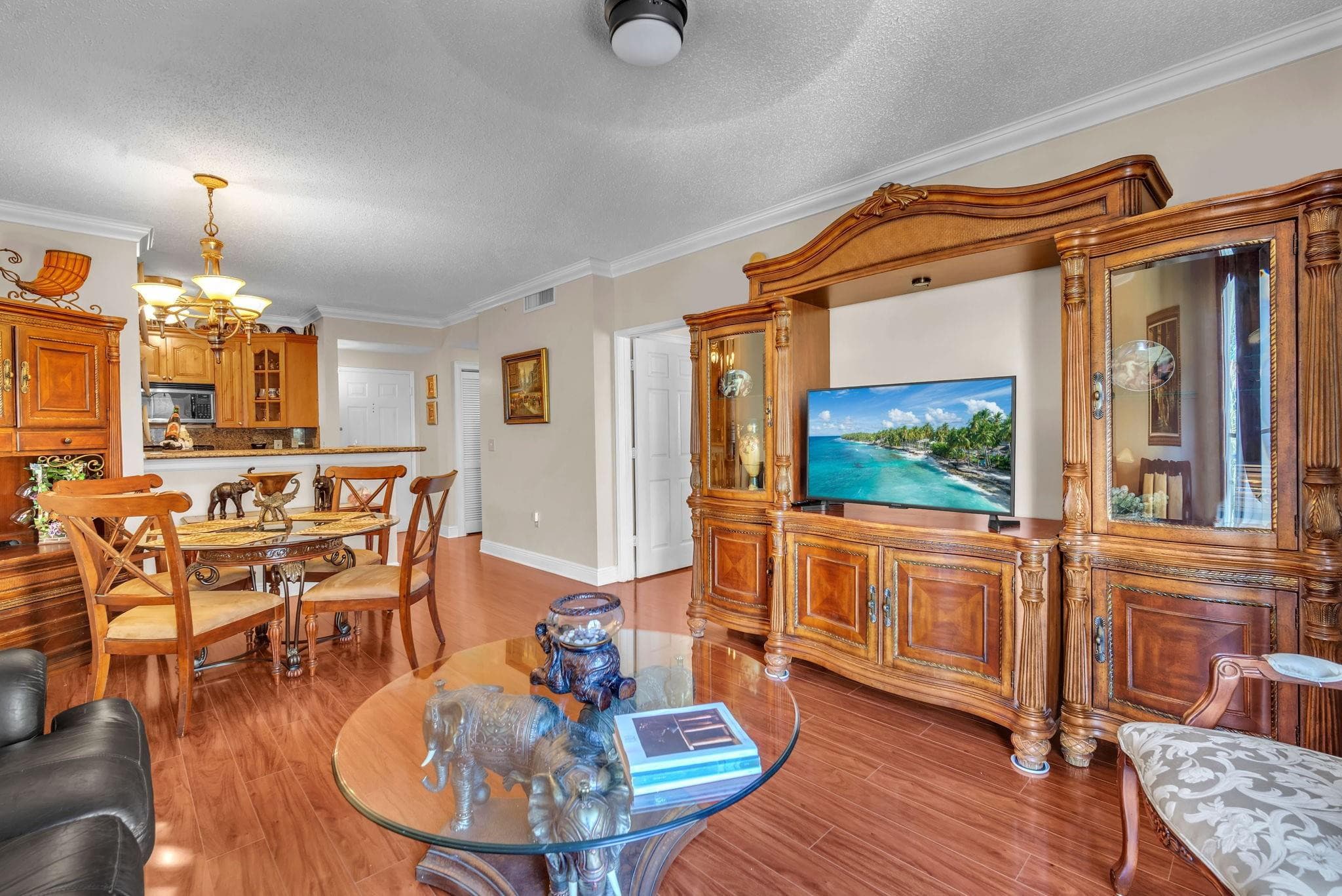 630 S Sapodilla Avenue 407, West Palm Beach, FL 33401 — photo 7 of 25