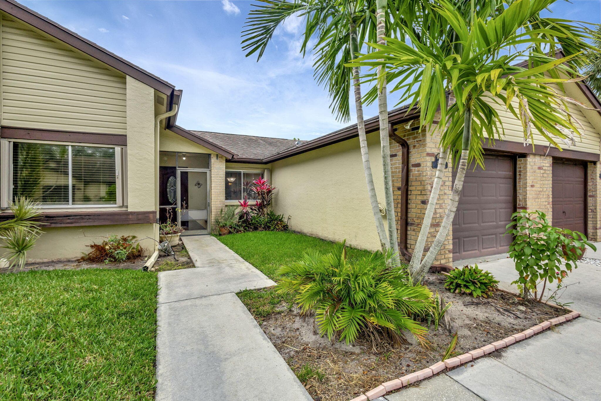 178 Ramblewood Circle, Royal Palm Beach, FL 33411 — photo 2 of 30
