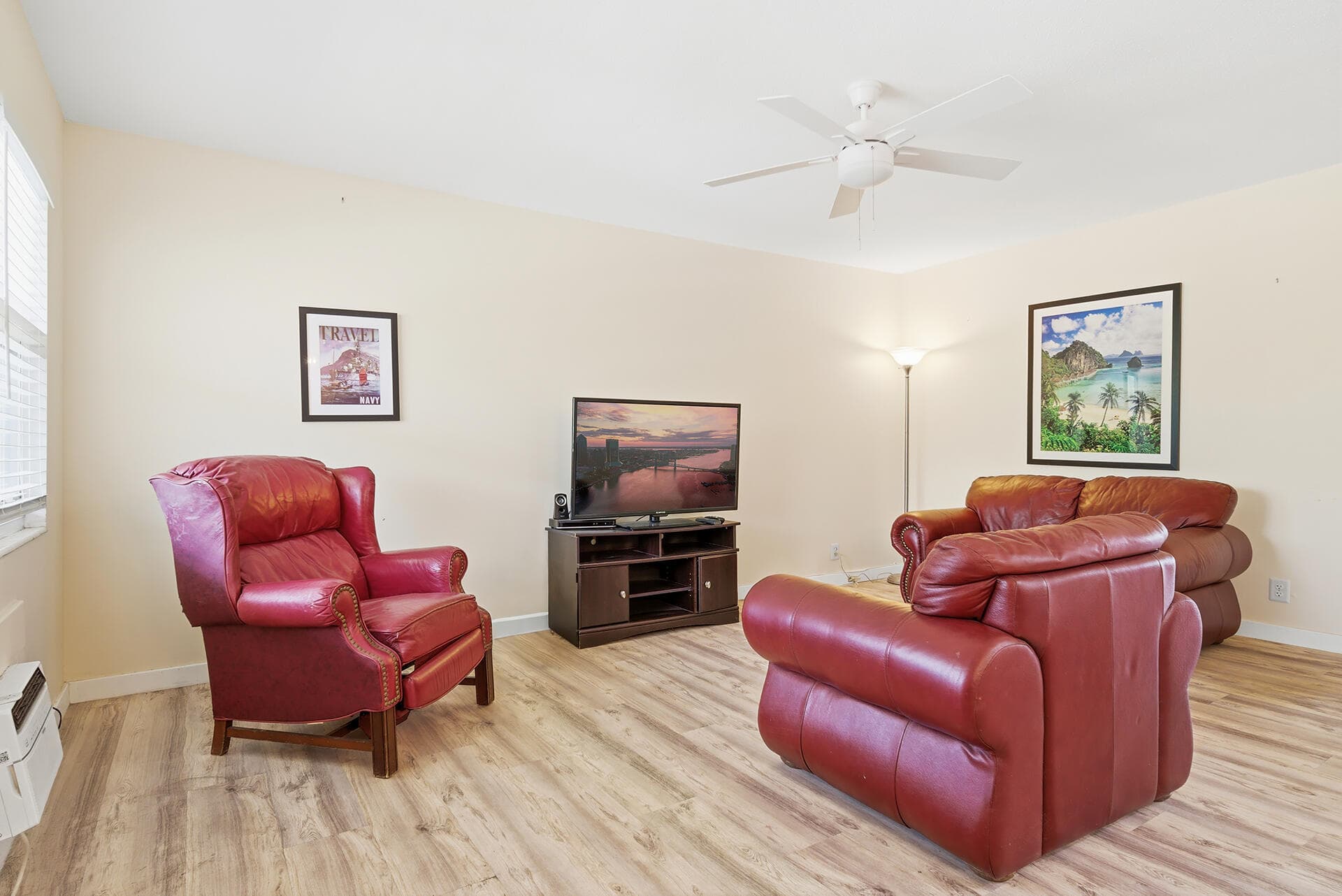 142 Norwich F, West Palm Beach, FL 33417 — photo 5 of 21