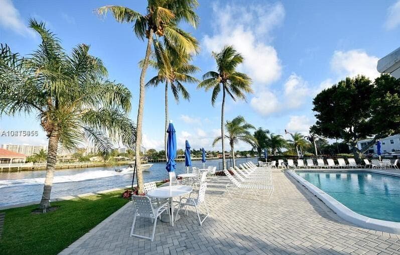 6521 Bay Club Drive 4, Fort Lauderdale, FL 33308 — photo 26 of 31