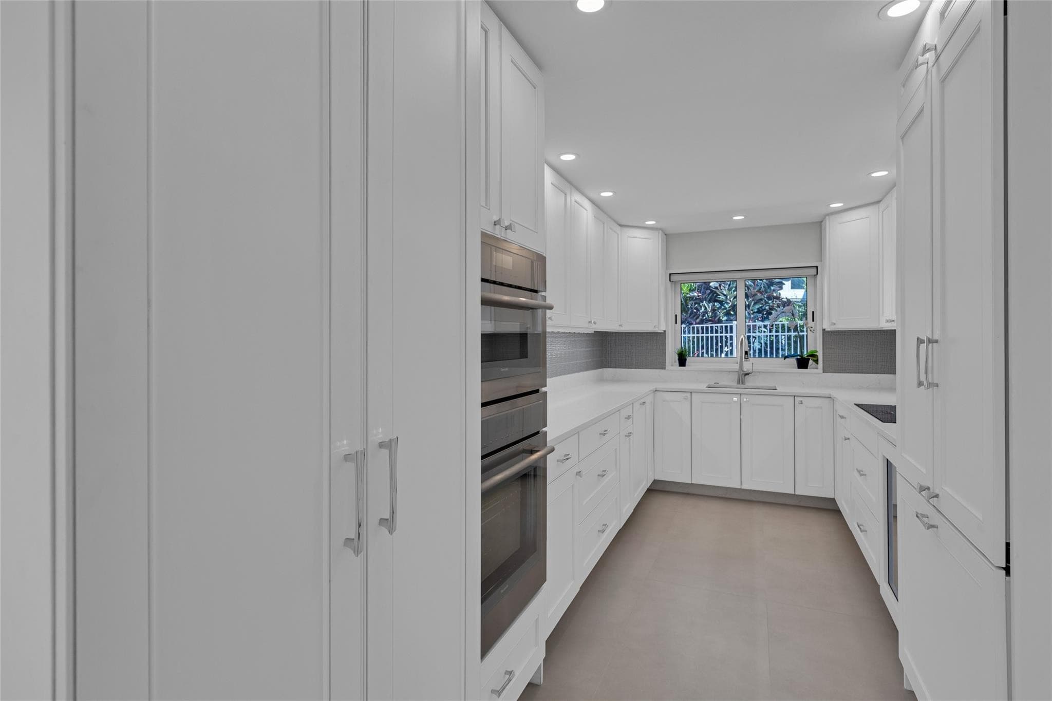 1922 S Ocean Lane 10, Fort Lauderdale, FL 33316 — photo 12 of 49