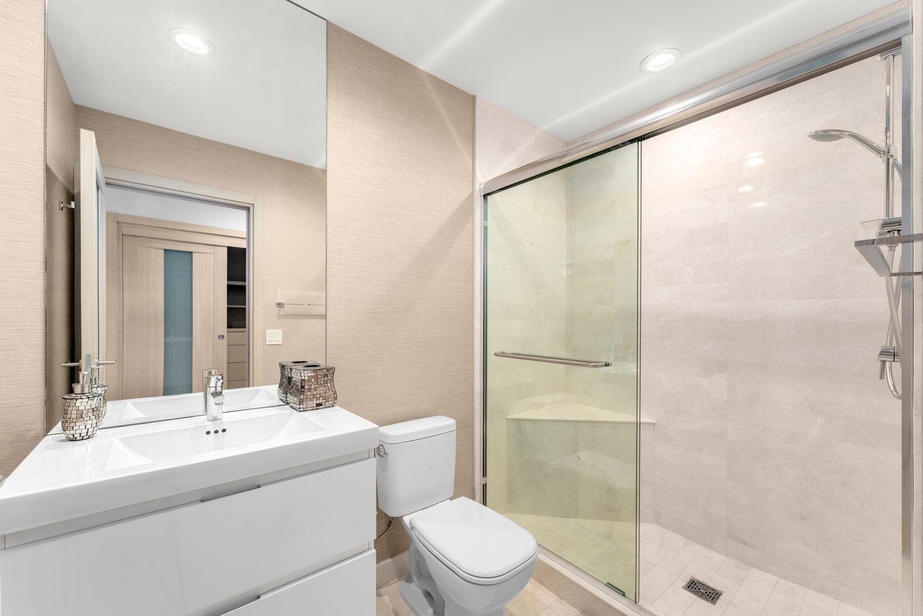 17301 Biscayne Boulevard Ph-7, North Miami Beach, FL 33160 — photo 32 of 64