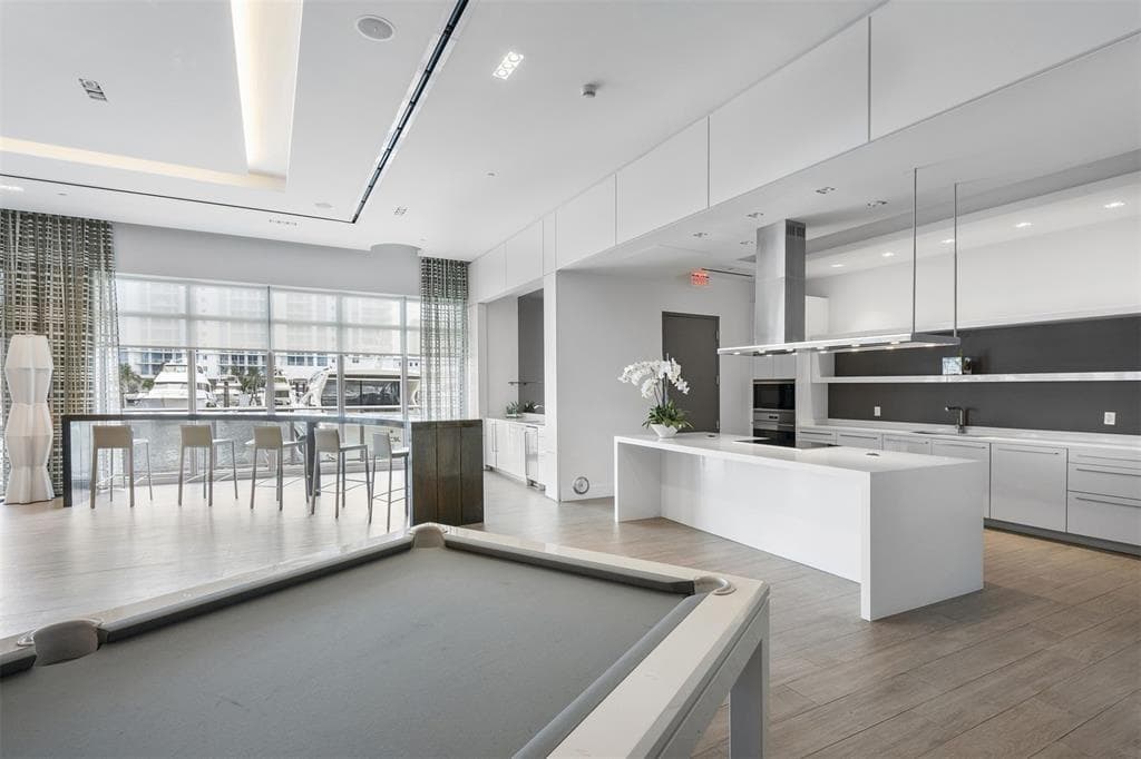 17301 Biscayne Boulevard Ph-7, North Miami Beach, FL 33160 — photo 49 of 64