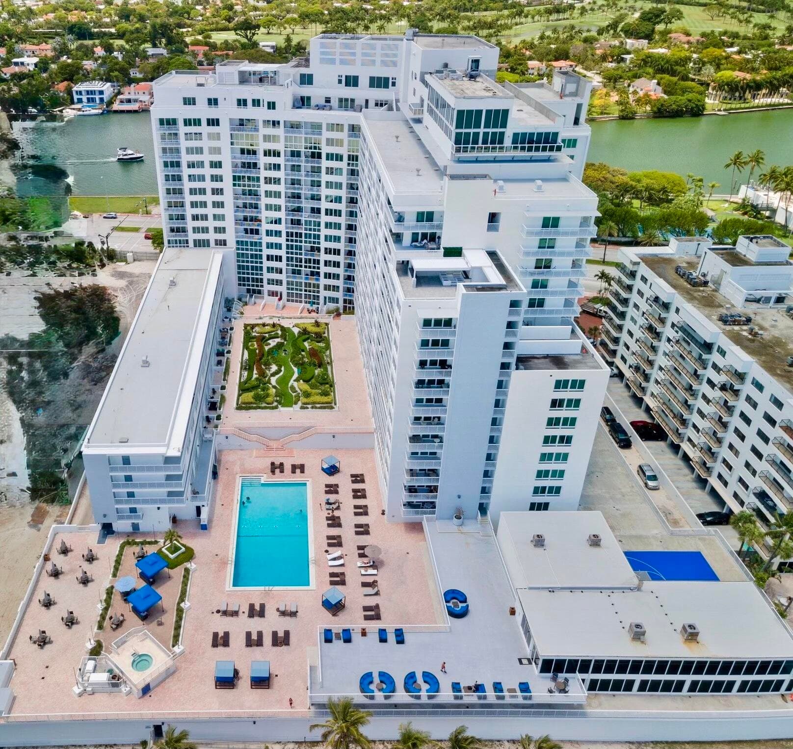 5401 Collins Avenue Apt 144, Miami Beach, FL 33140 — photo 40 of 45