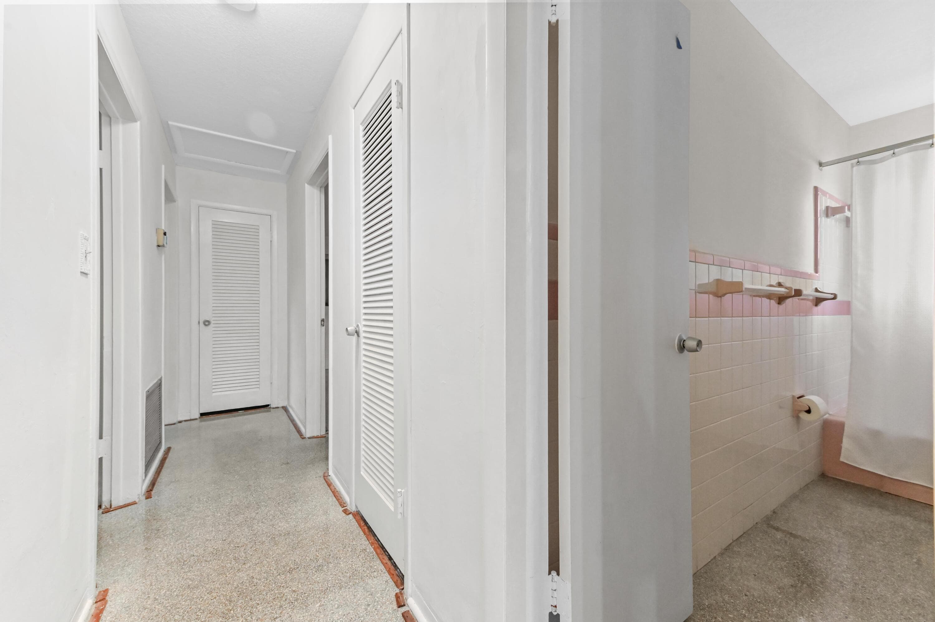 1727 NE 37th Street, Oakland Park, FL 33334 — photo 13 of 34
