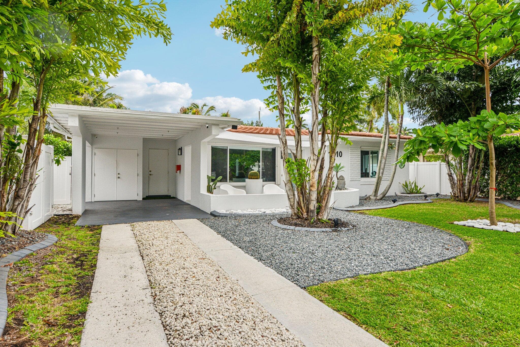 1910 NE 17th Terrace, Fort Lauderdale, FL 33305 — photo 5 of 61