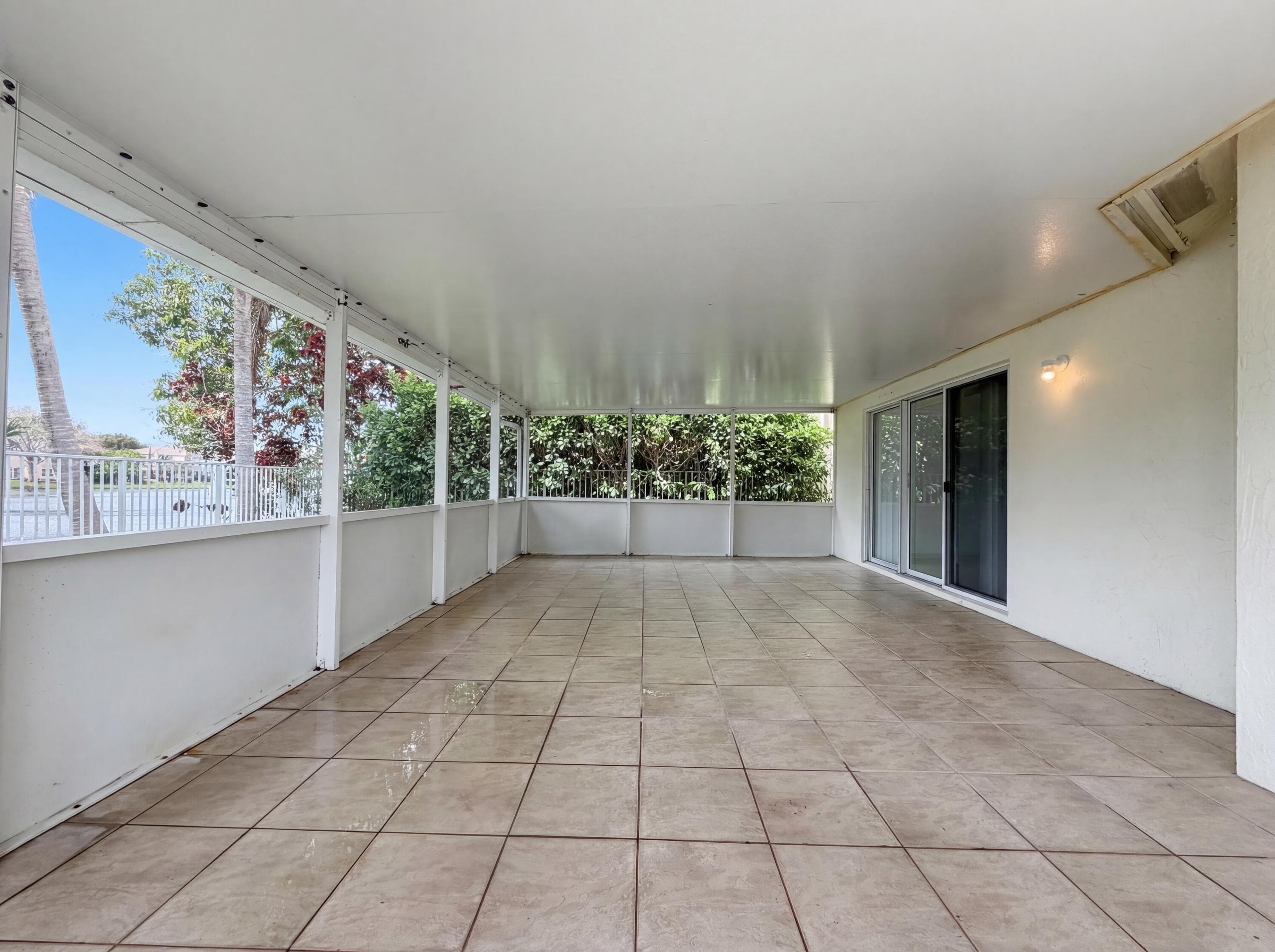 73 Gables Boulevard, Weston, FL 33326 — photo 9 of 20