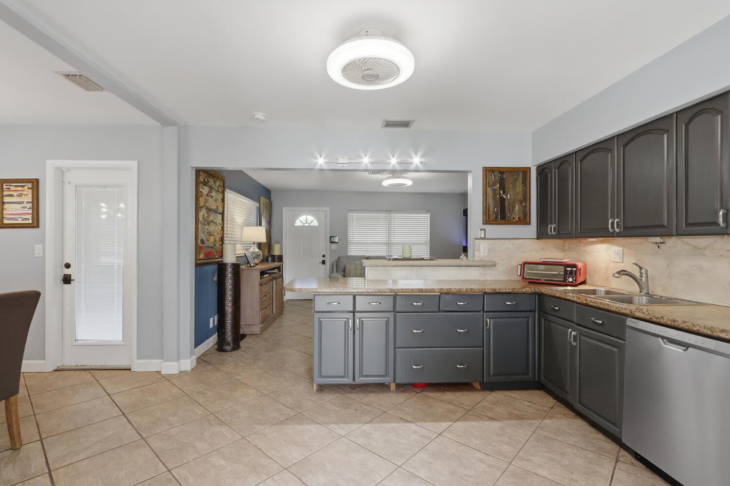 720 NE 7th Street, Pompano Beach, FL 33060 — photo 21 of 35