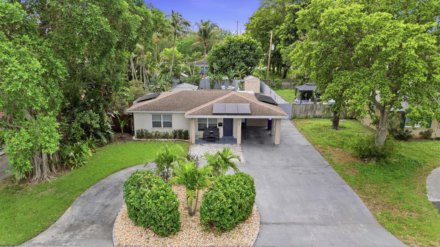 720 NE 7th Street, Pompano Beach, FL 33060 — photo 2 of 35