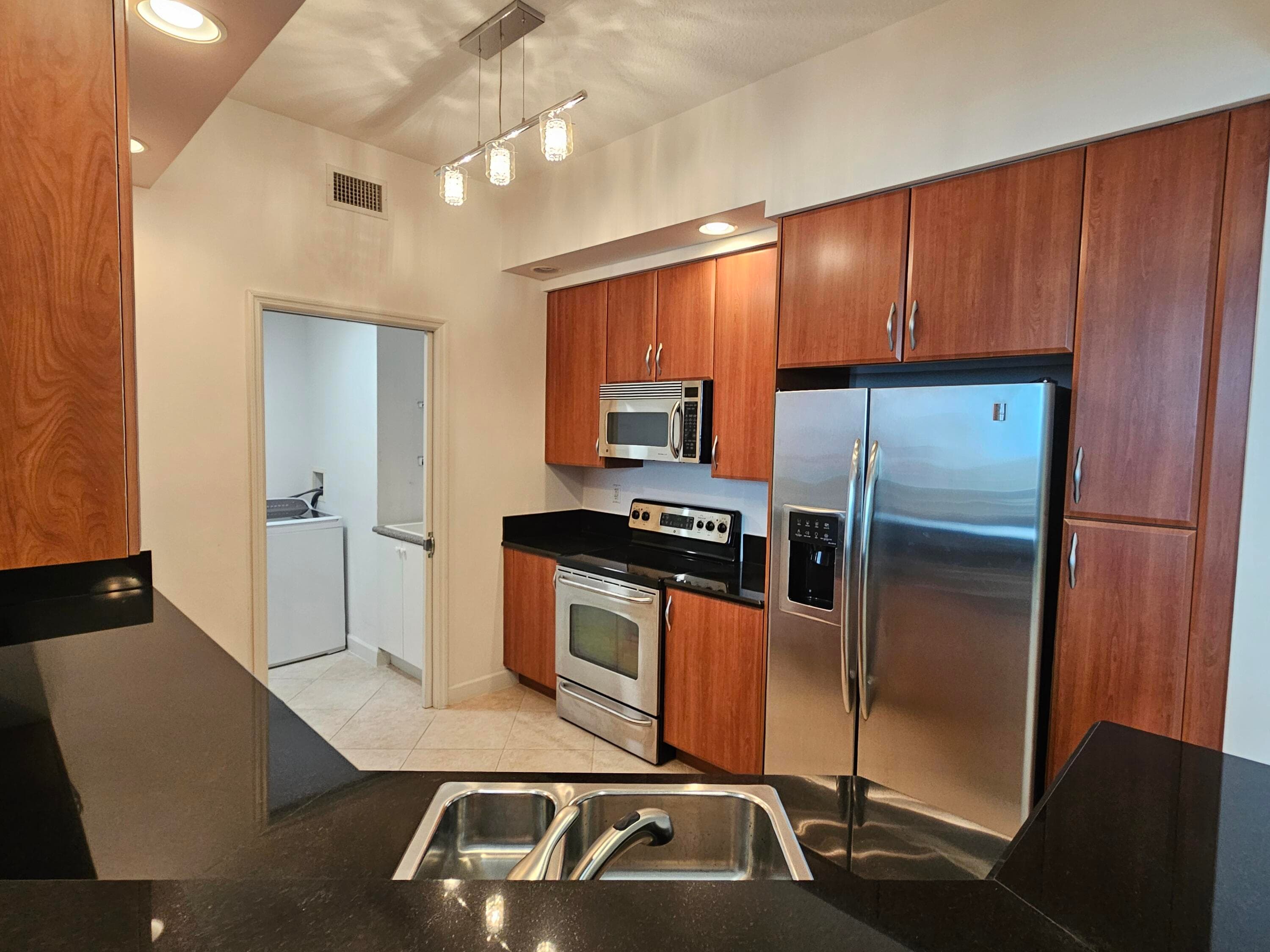 801 S Olive Avenue 1604, West Palm Beach, FL 33401 — photo 1 of 19