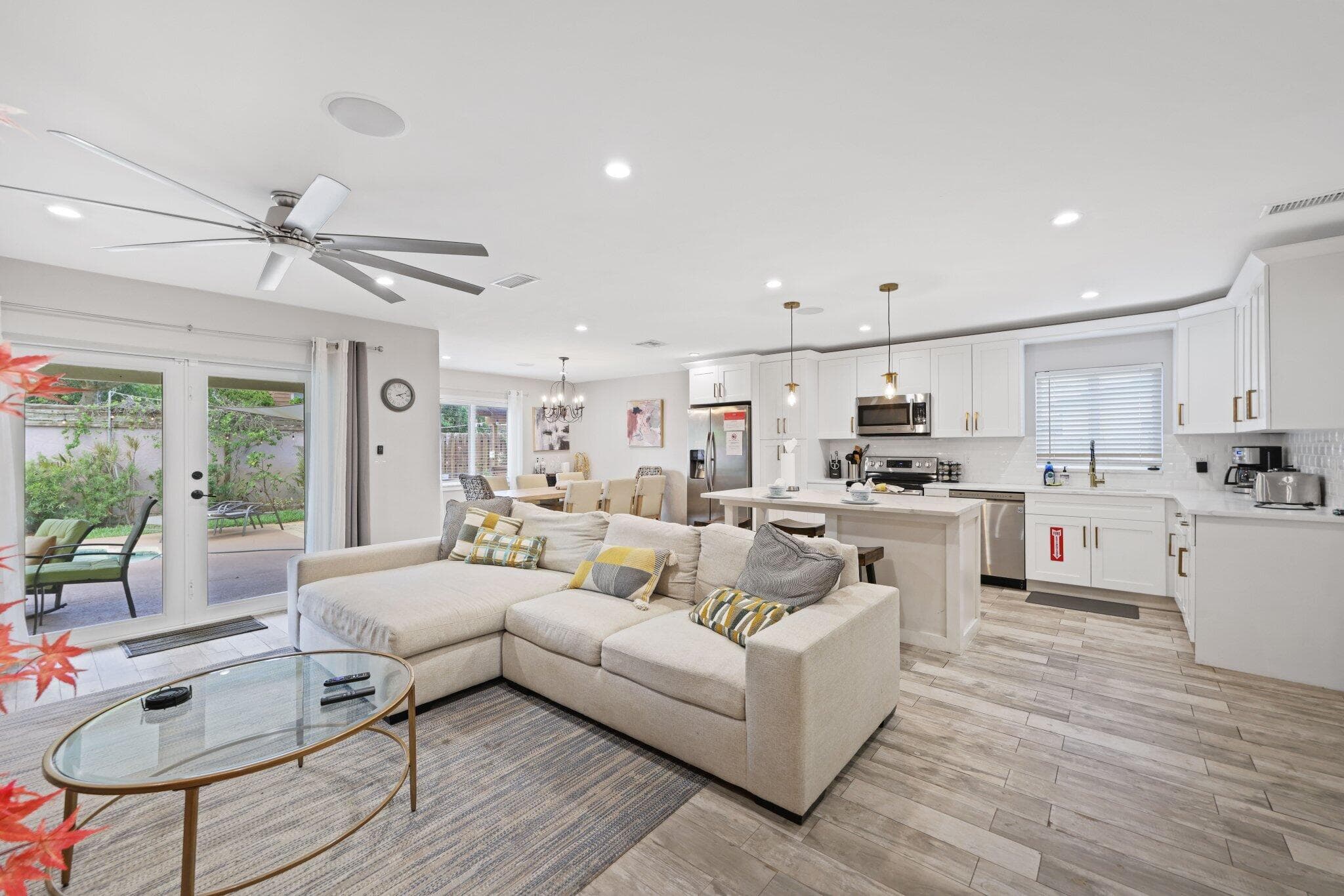 513 Curlew Road, Delray Beach, FL 33444 — photo 5 of 43