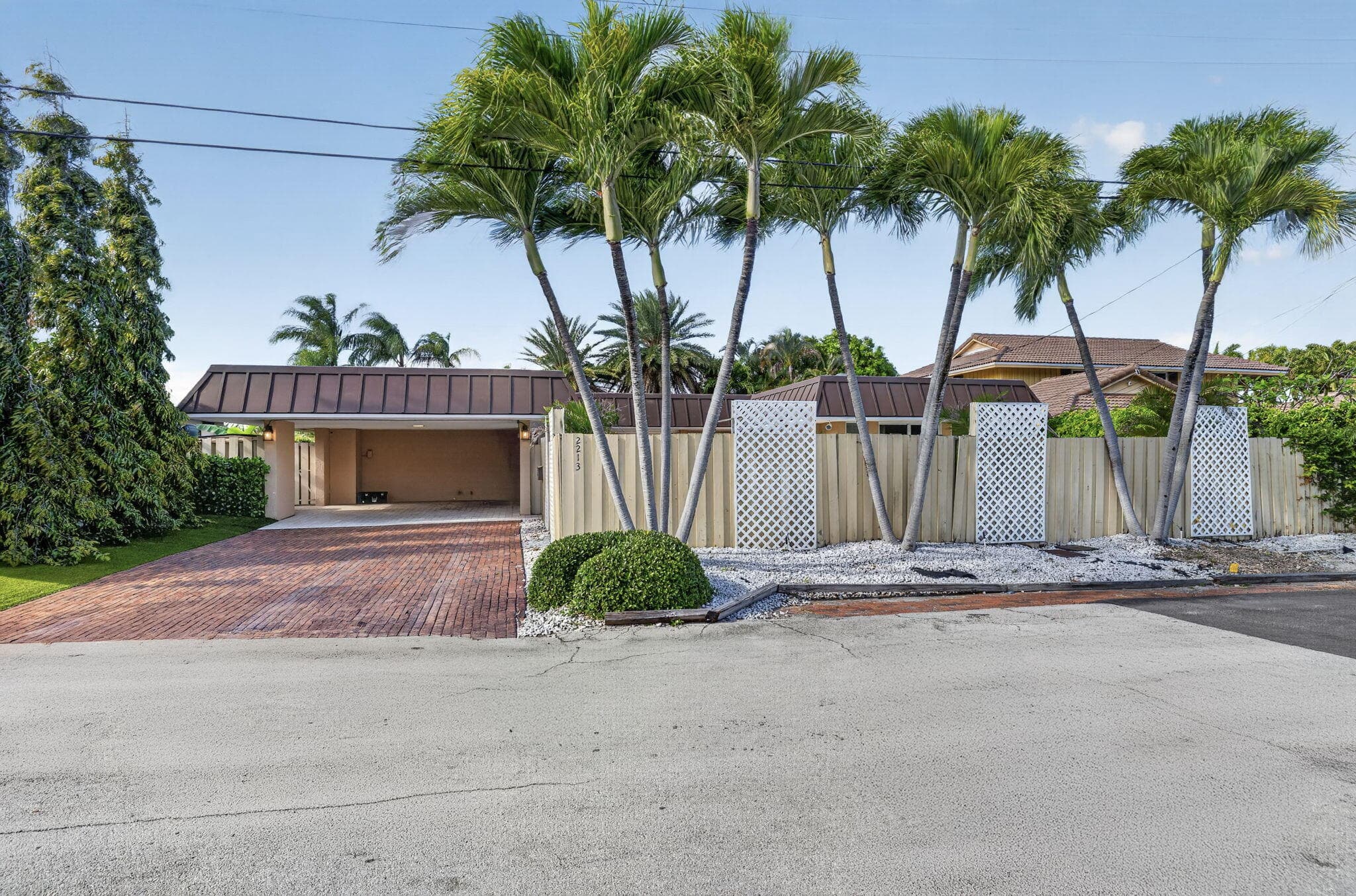 2213 NE 16th Street, Fort Lauderdale, FL 33304 — photo 3 of 59