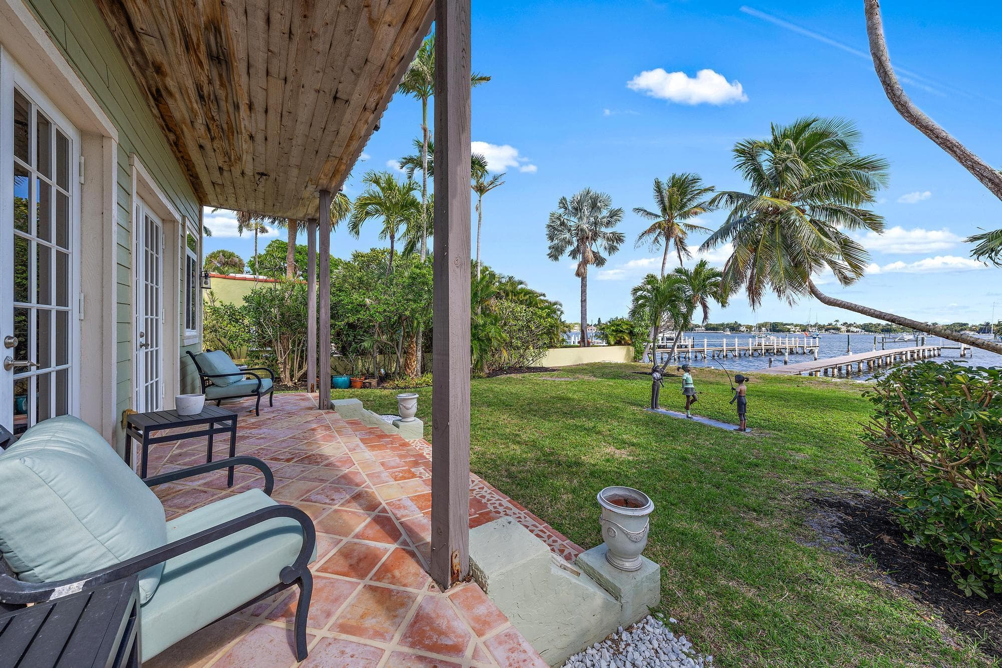 122 S Lake Drive, Lantana, FL 33462 — photo 14 of 62