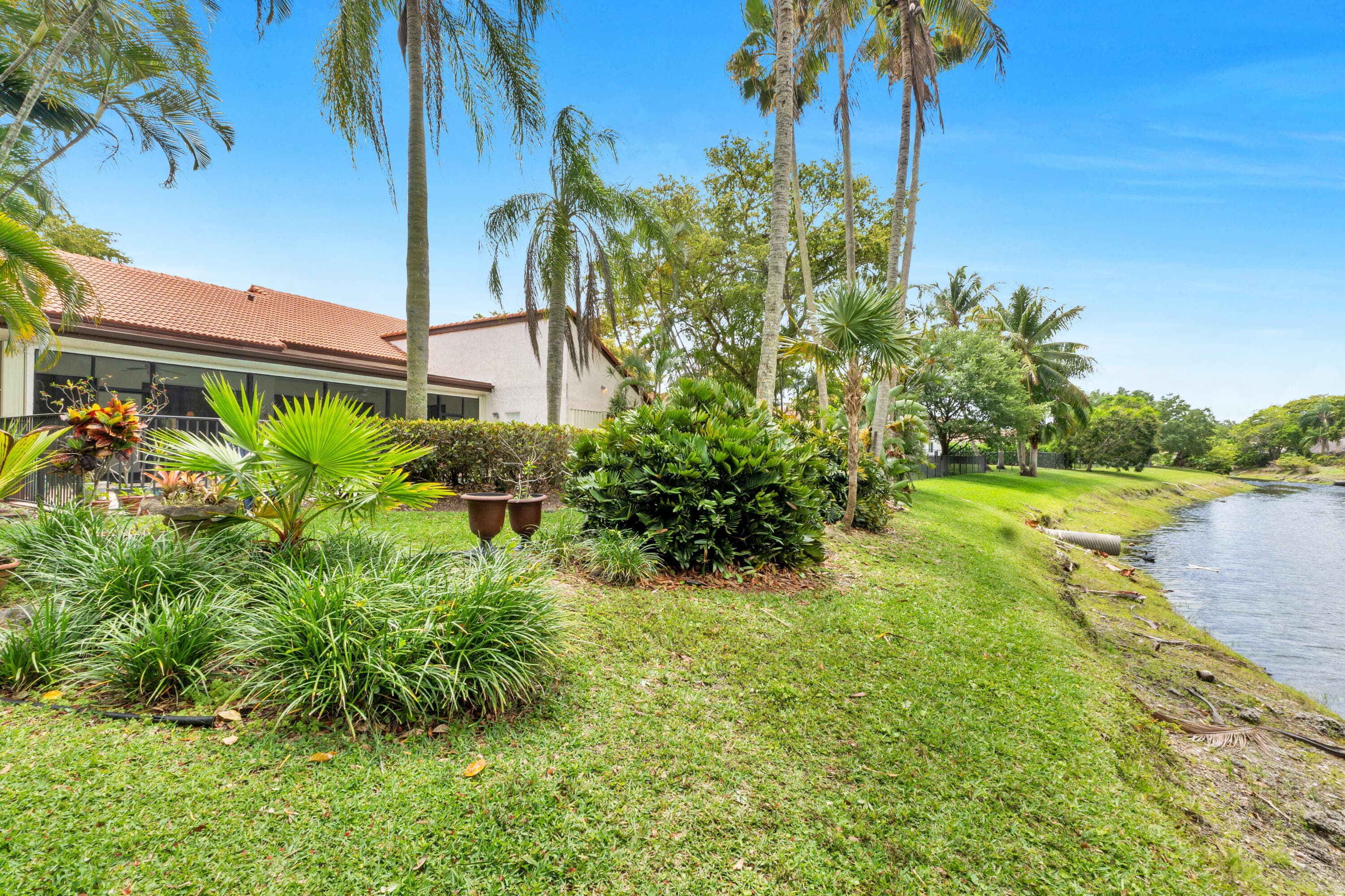 5040 NW 88th Lane, Coral Springs, FL 33067 — photo 10 of 46