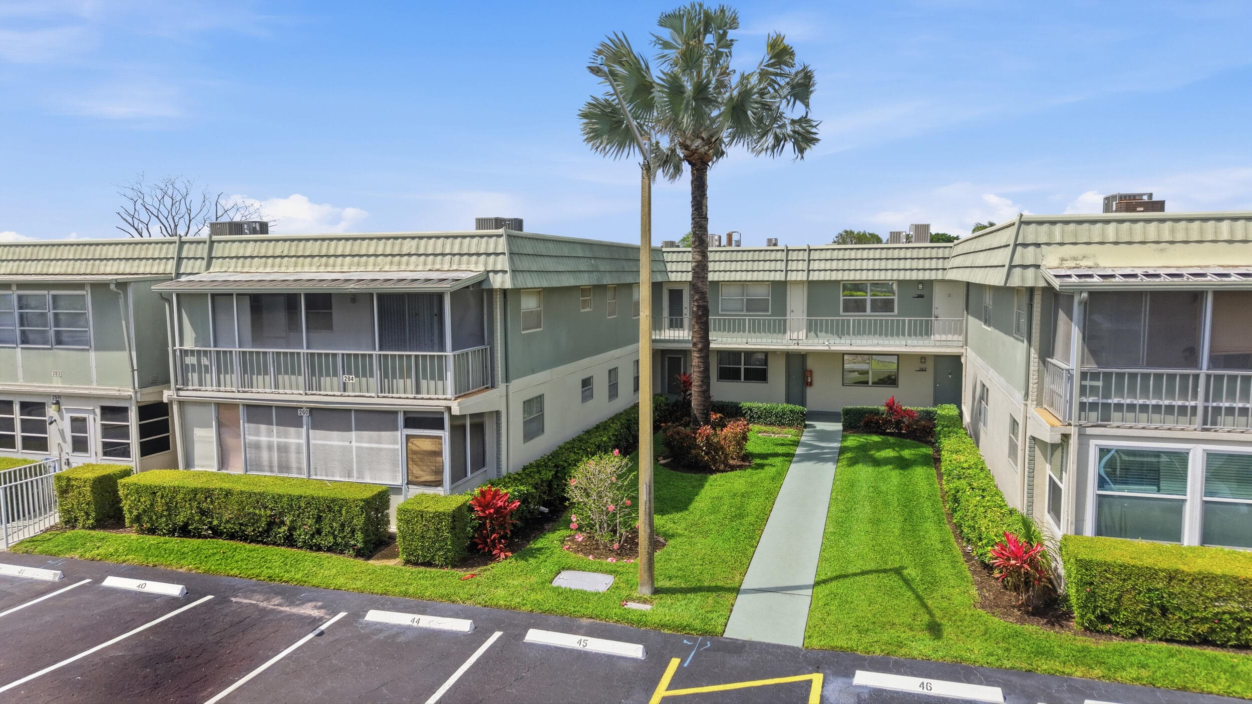 284 Flanders F, Delray Beach, FL 33484 — photo 36 of 75