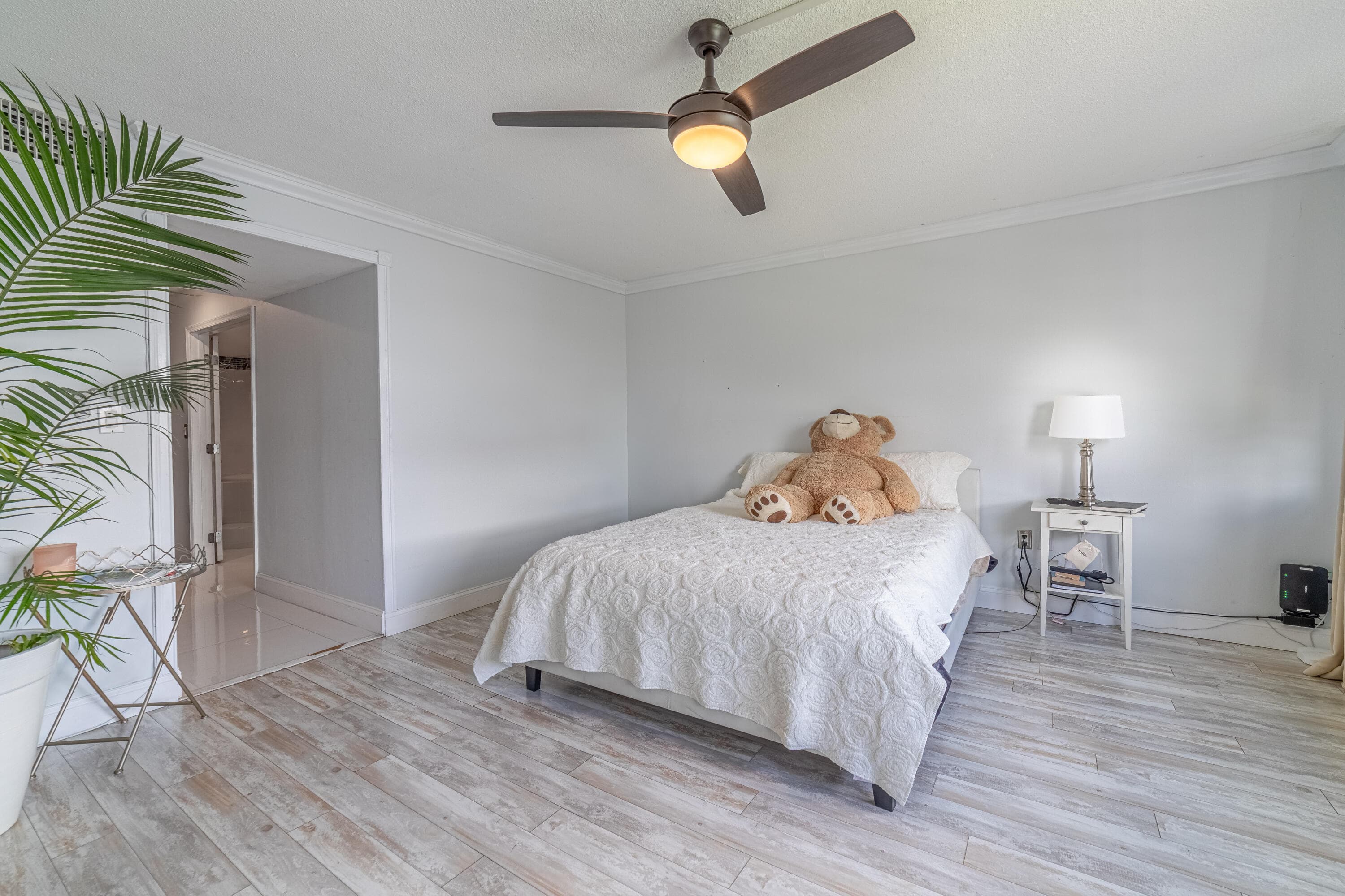 1660 NE 191st Street Unit 311, Miami, FL 33179 — photo 15 of 27
