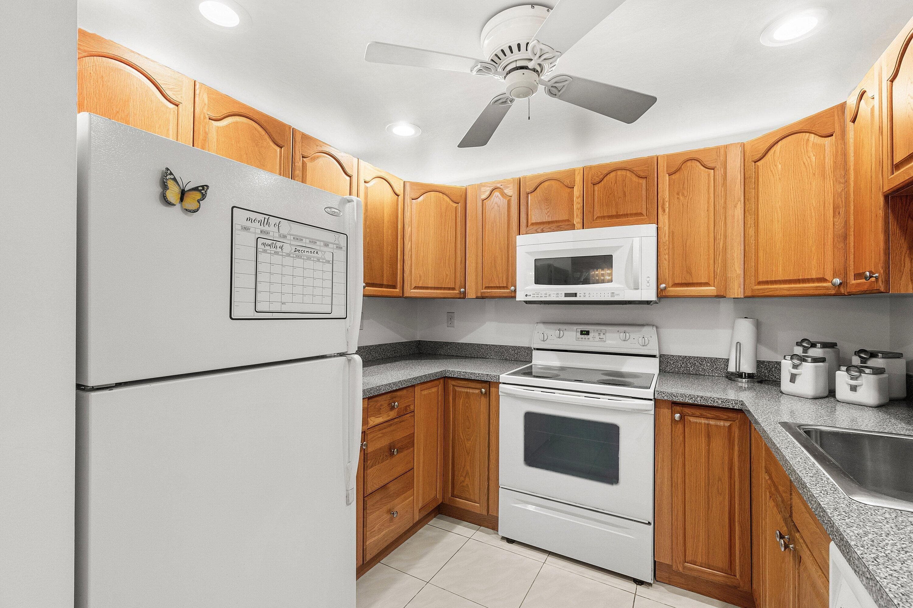 154 Piedmont D, Delray Beach, FL 33484 — photo 10 of 22