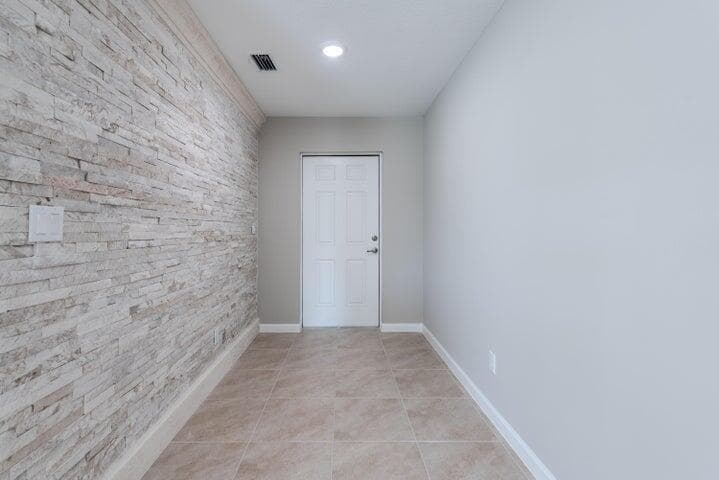 2372 SE Maslan Avenue, Port St. Lucie, FL 34952 — photo 5 of 44