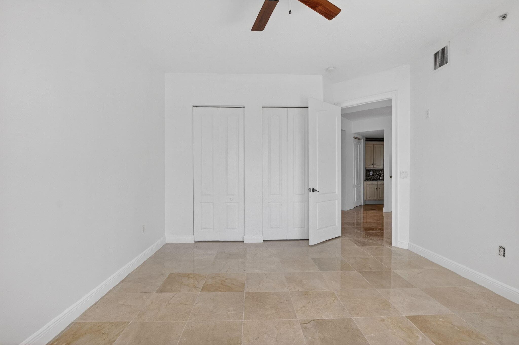 616 SE 20th Avenue 302, Deerfield Beach, FL 33441 — photo 18 of 39