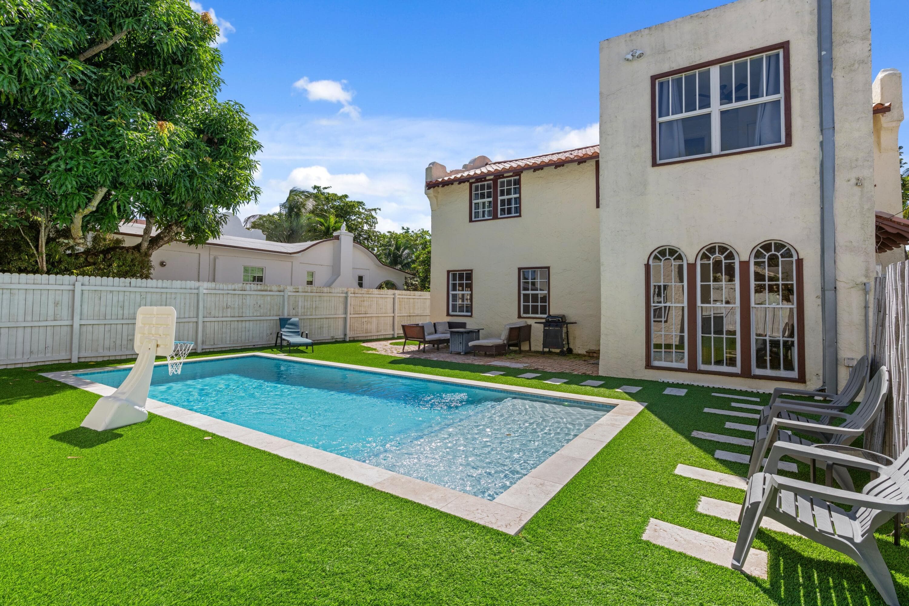 419 30th Street, West Palm Beach, FL 33407 — photo 12 of 33