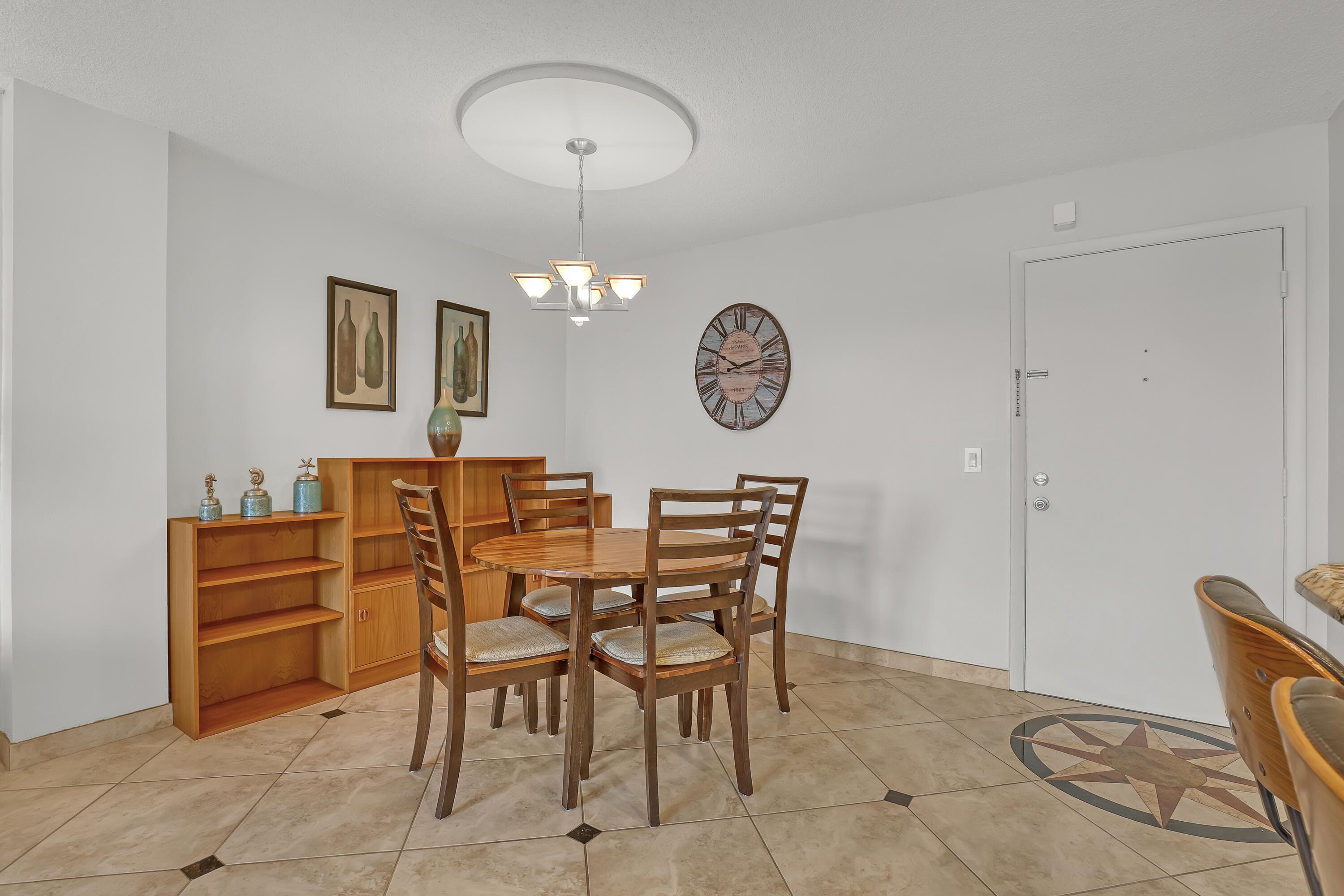 125 S Ocean Avenue 304, Palm Beach Shores, FL 33404 — photo 8 of 32