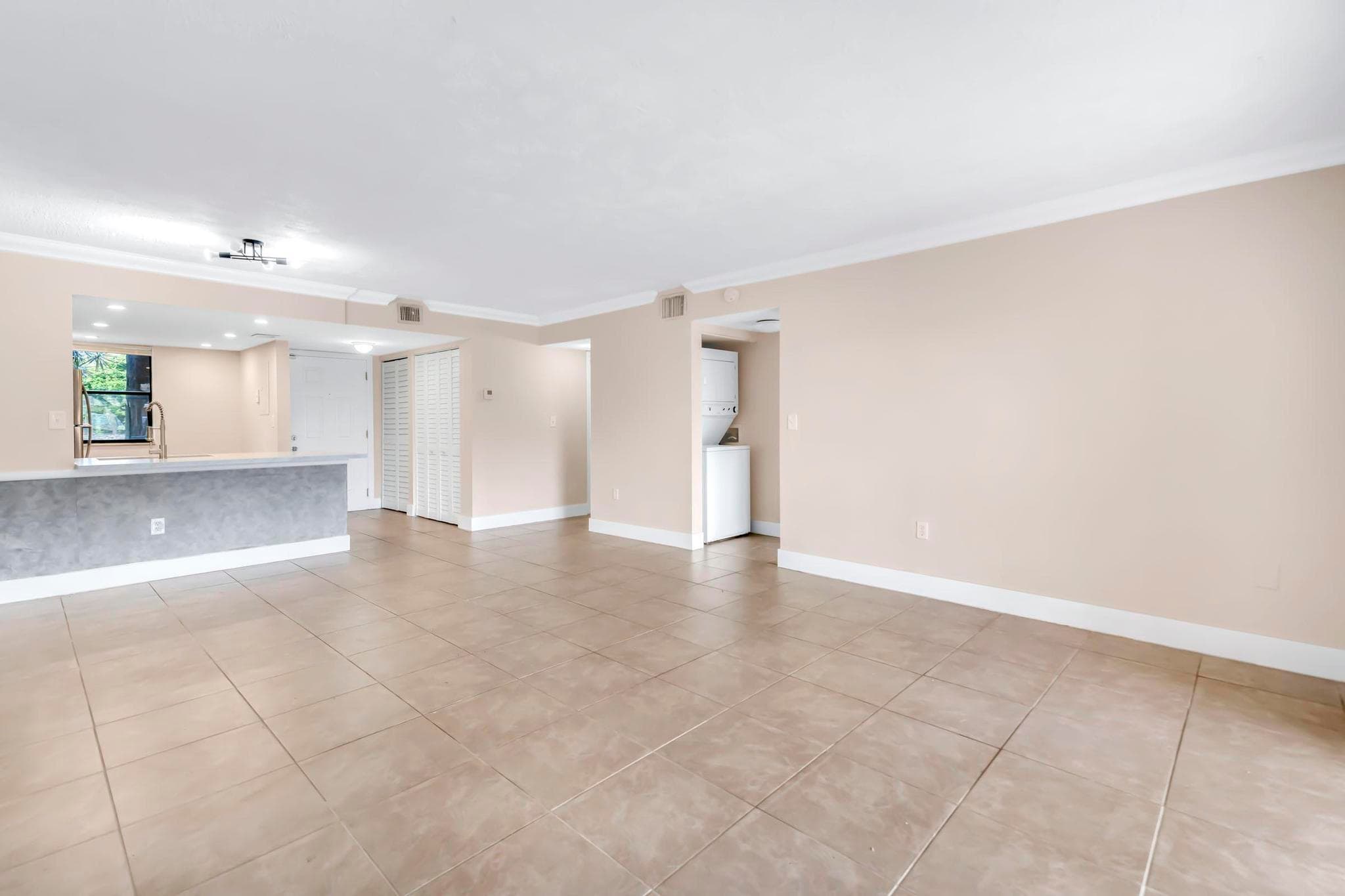 5200 NW 31st Avenue 141, Fort Lauderdale, FL 33309 — photo 5 of 33