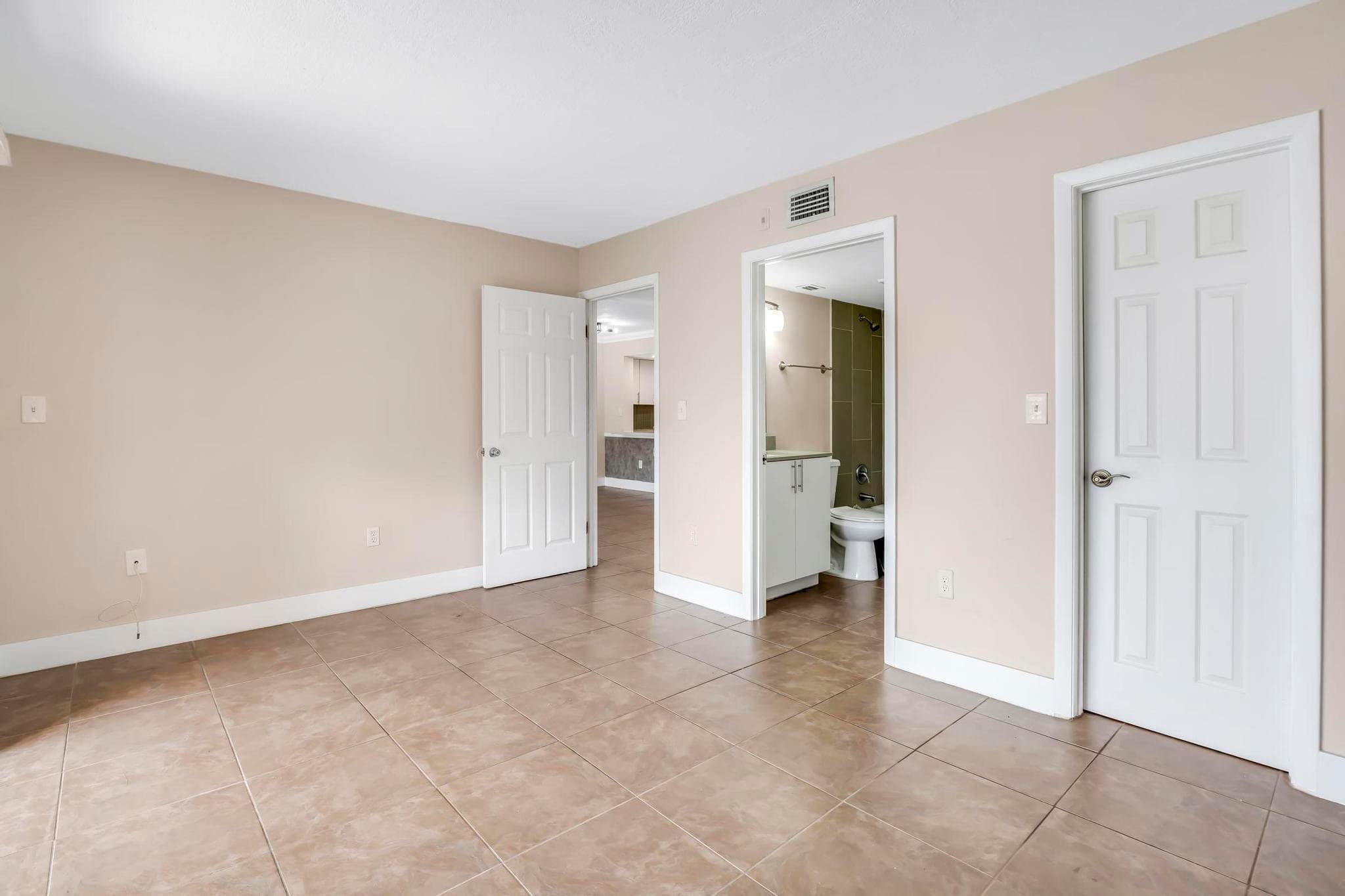 5200 NW 31st Avenue 141, Fort Lauderdale, FL 33309 — photo 11 of 33