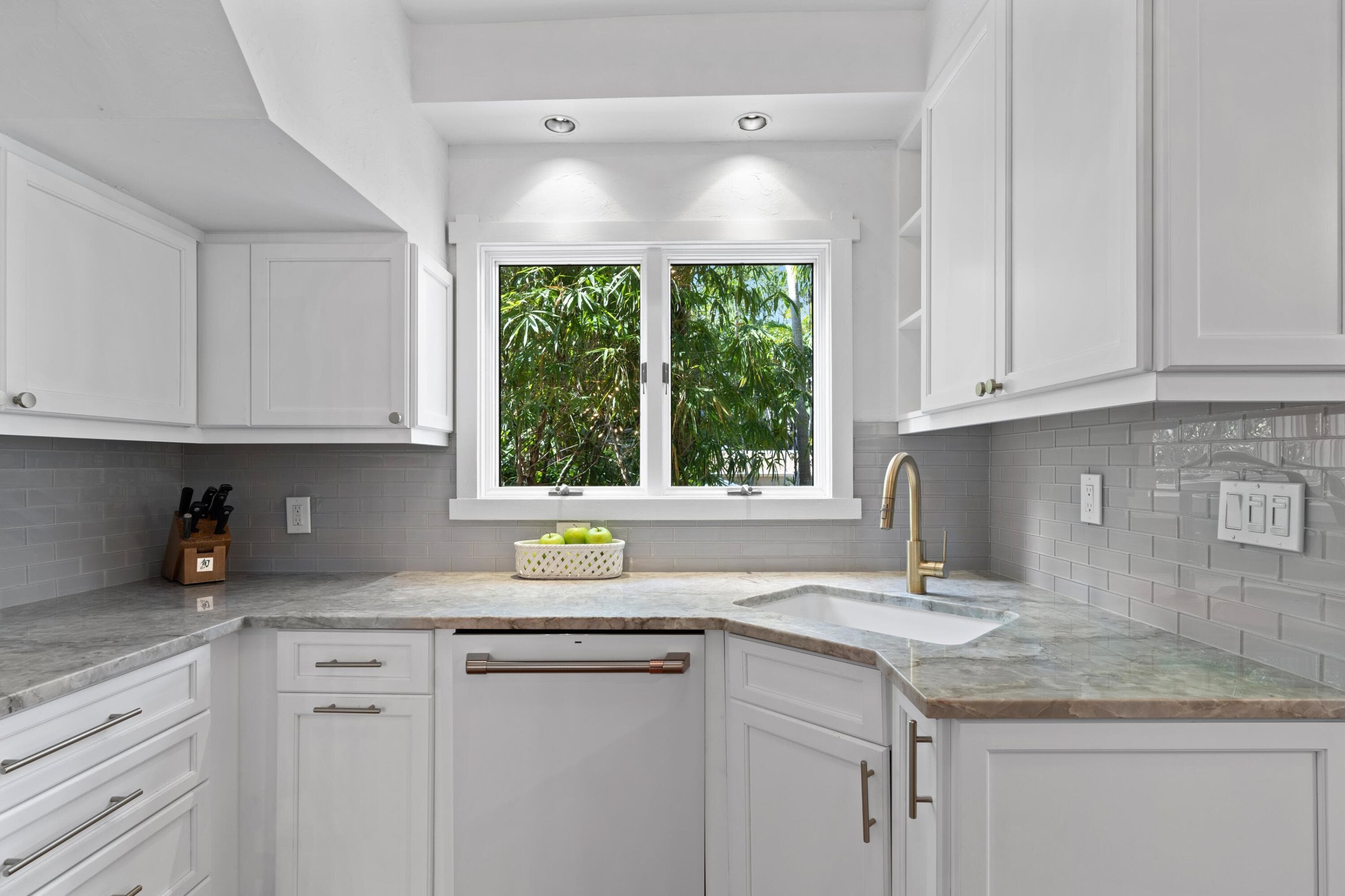 727 Claremore Drive, West Palm Beach, FL 33401 — photo 14 of 48