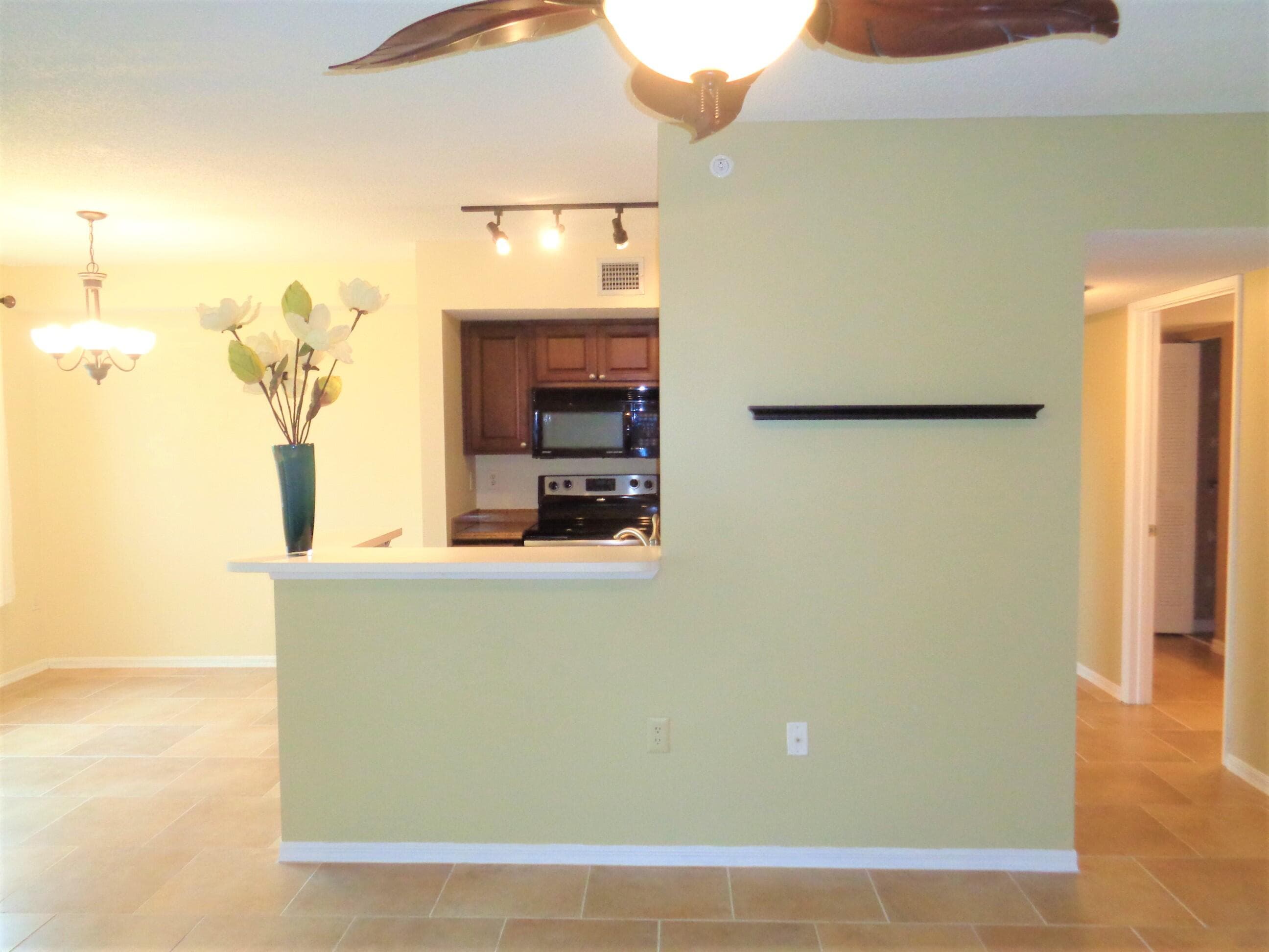 1650 N 42nd Circle 206, Vero Beach, FL 32967 — photo 2 of 50