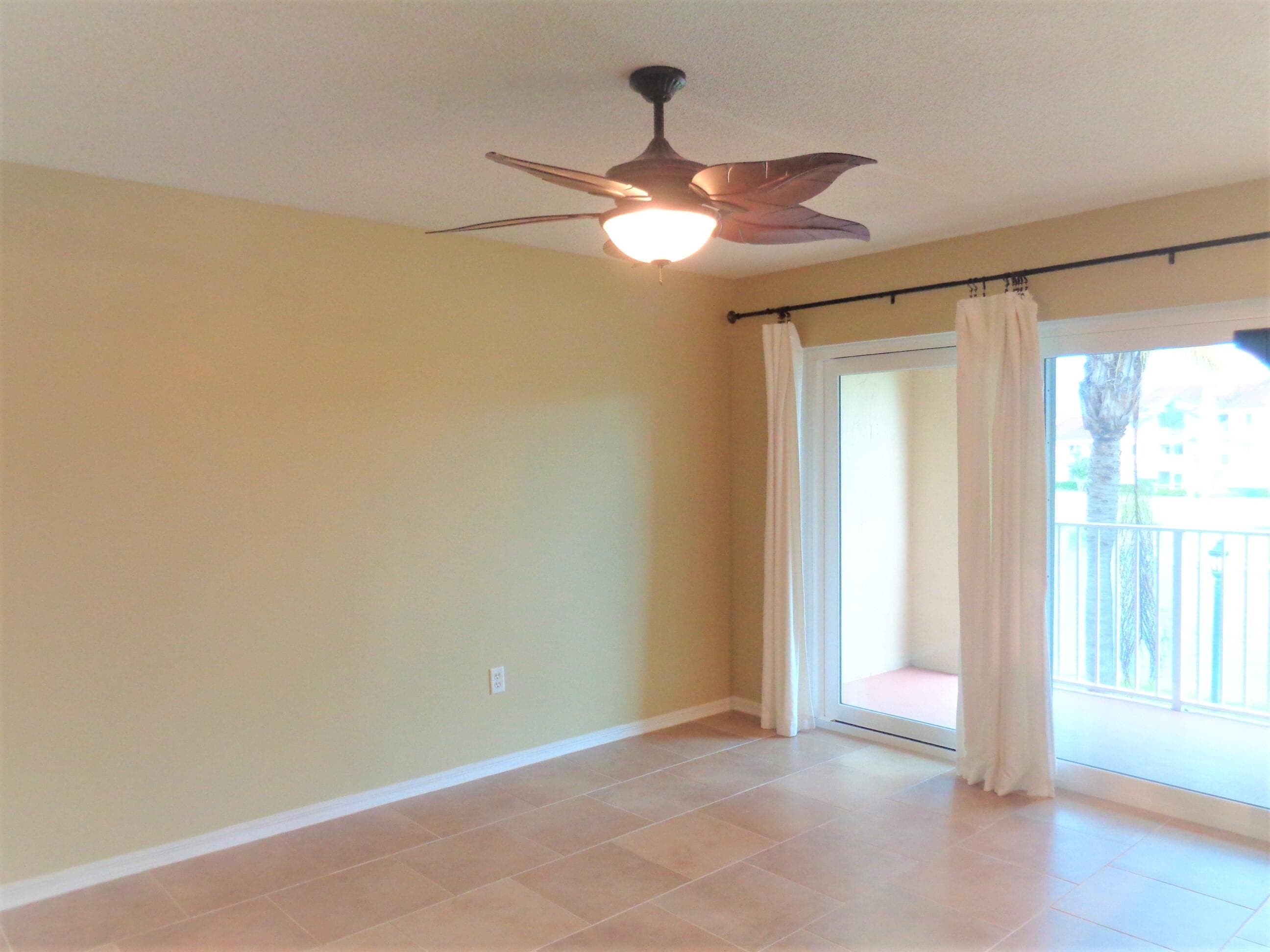 1650 N 42nd Circle 206, Vero Beach, FL 32967 — photo 13 of 50