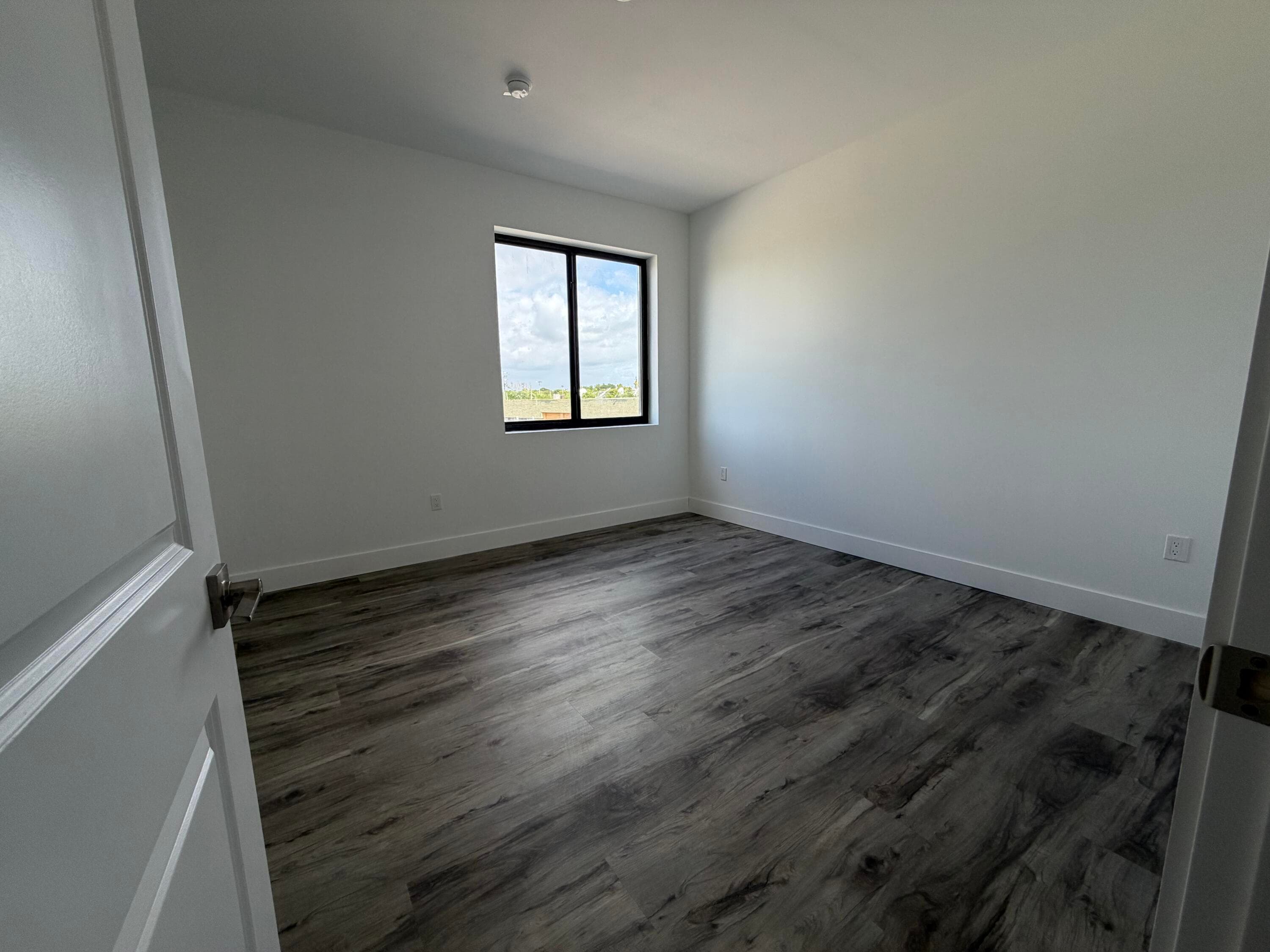 1544 NW 1st Avenue, Pompano Beach, FL 33060 — photo 10 of 21