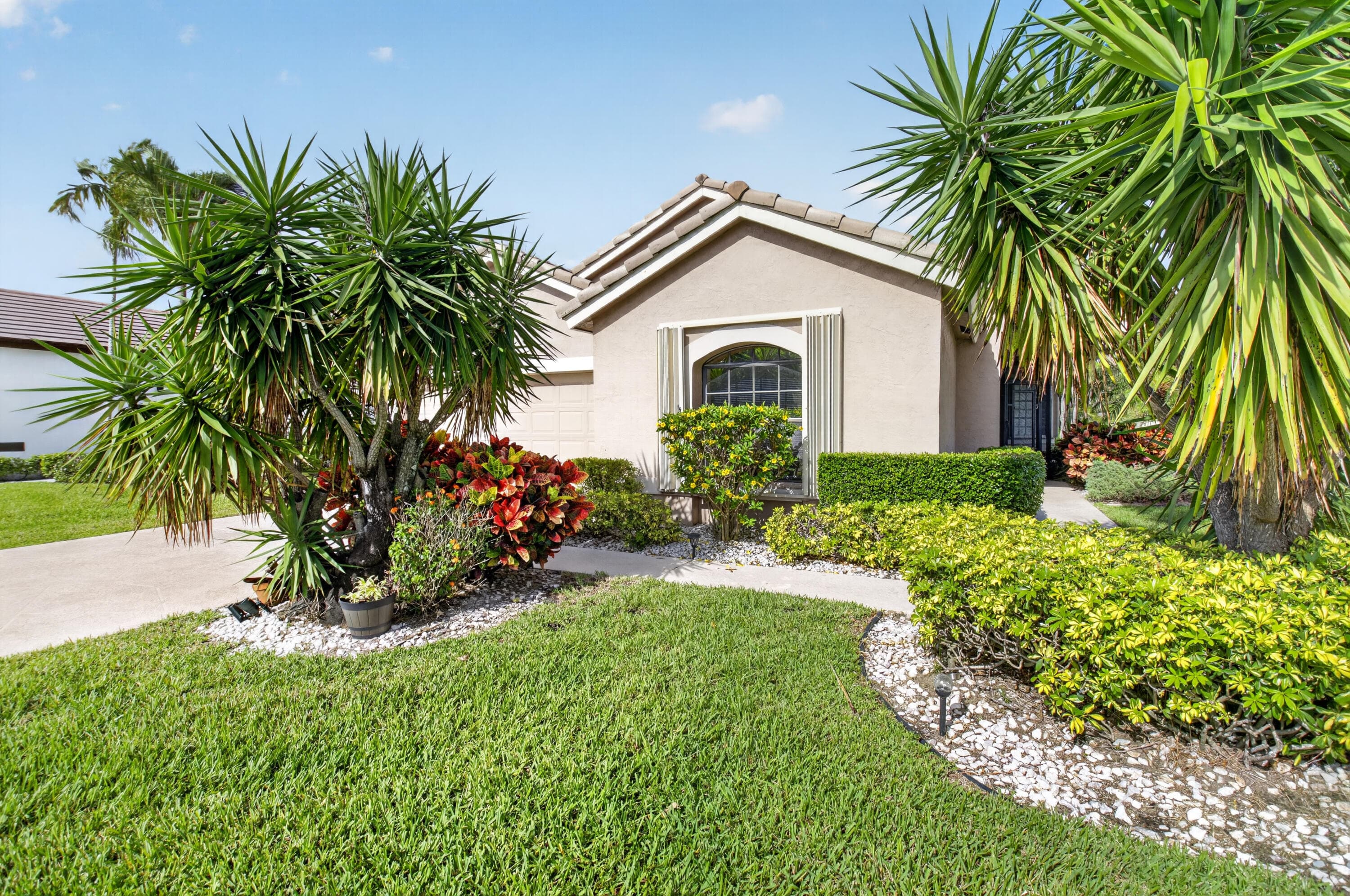 10387 Lexington Circle S, Boynton Beach, FL 33436 — photo 2 of 41