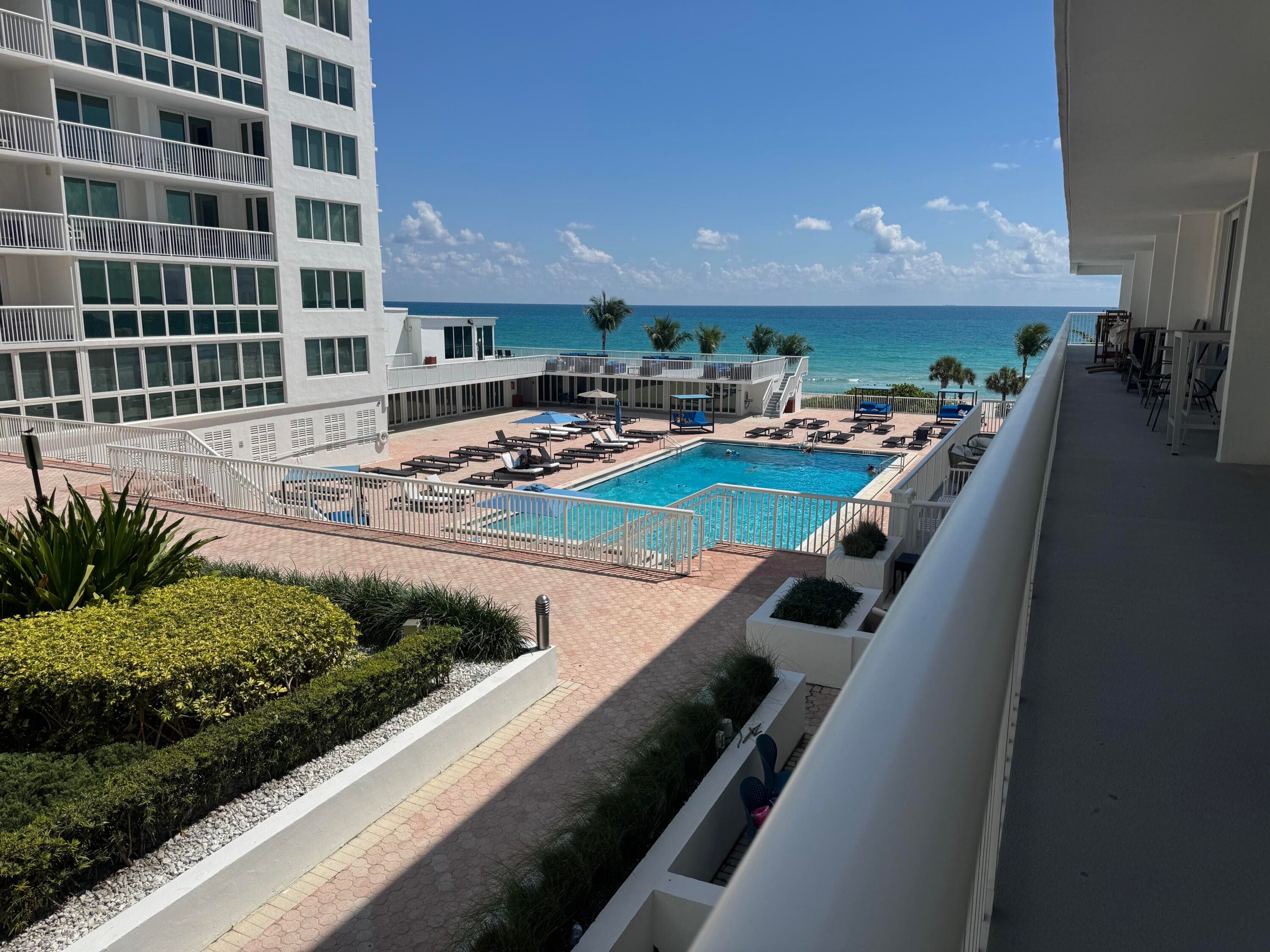 5401 Collins Avenue Apt 144, Miami Beach, FL 33140 — photo 38 of 45
