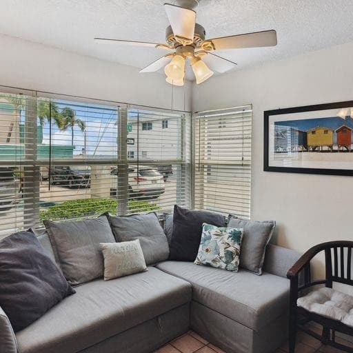 301 Van Buren Street 101d, Hollywood, FL 33019 — photo 4 of 14