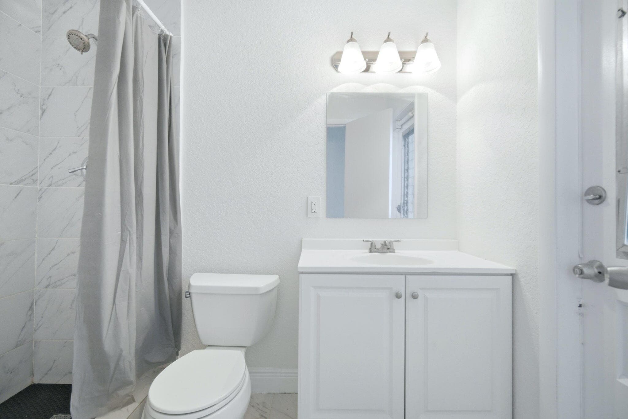 321 E Chaminade Drive, Hollywood, FL 33021 — photo 32 of 46