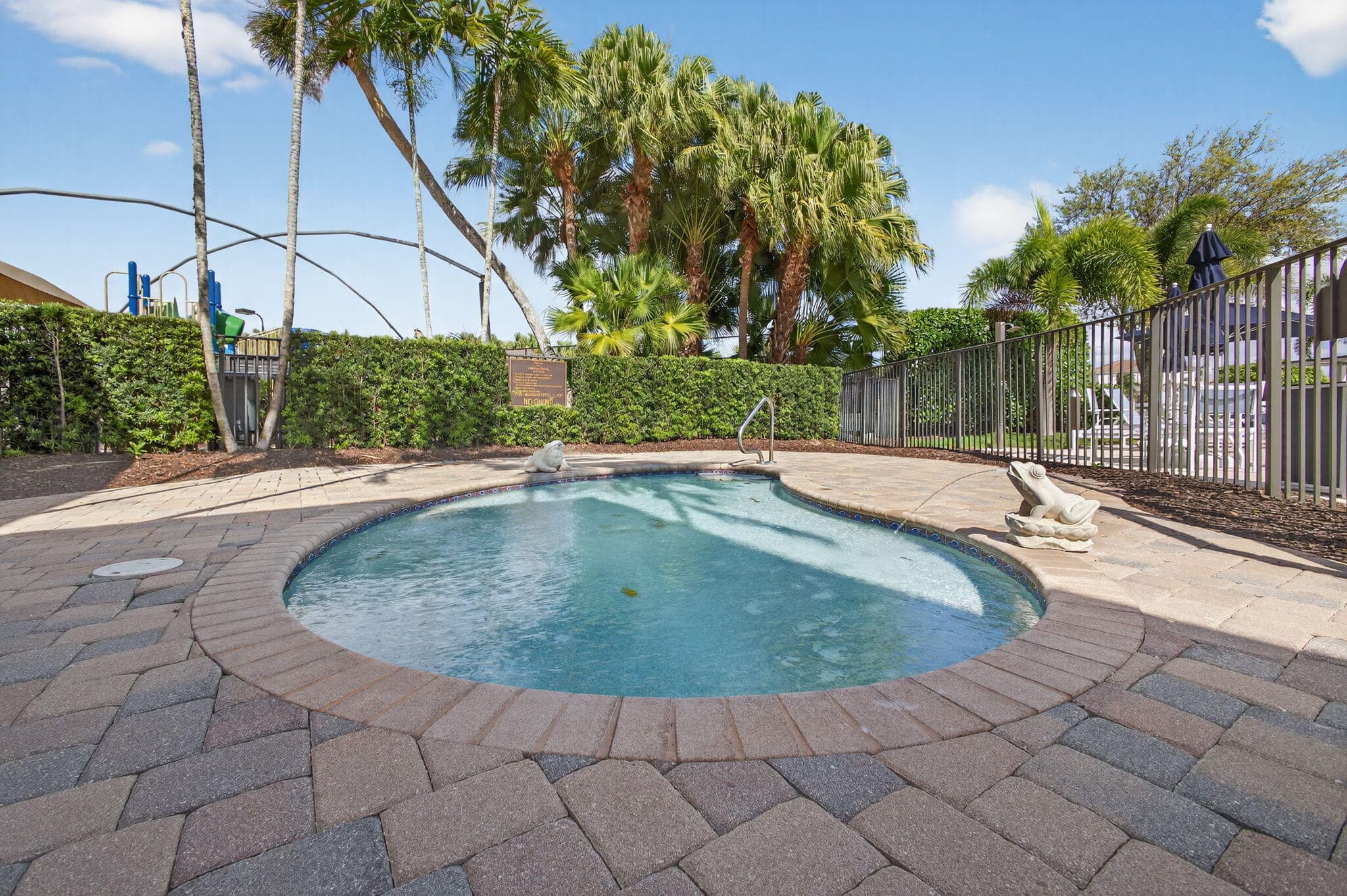251 Isle Verde Way, Palm Beach Gardens, FL 33418 — photo 84 of 101