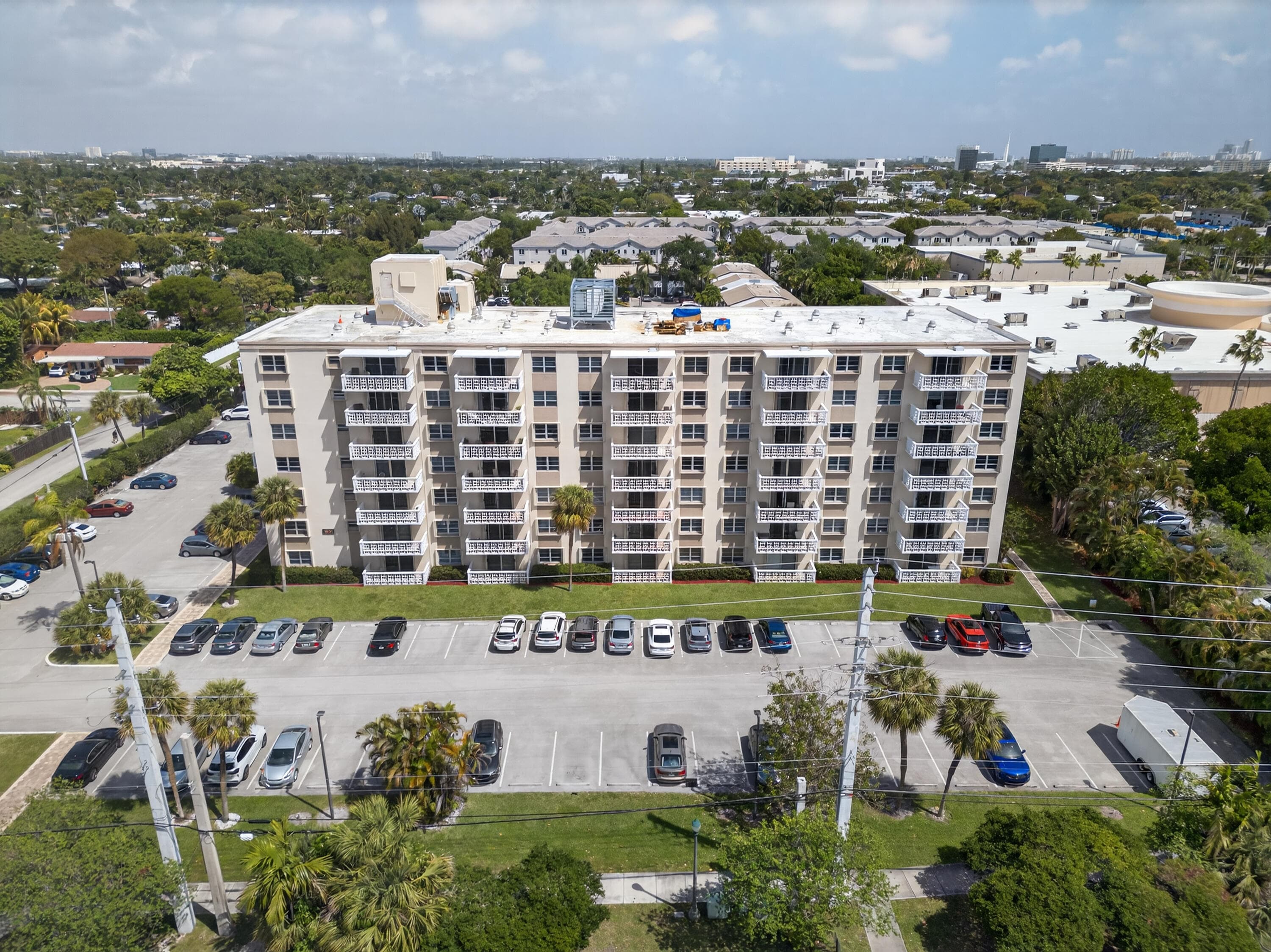 1831 NE 38th Street 108, Oakland Park, FL 33308 — photo 5 of 38