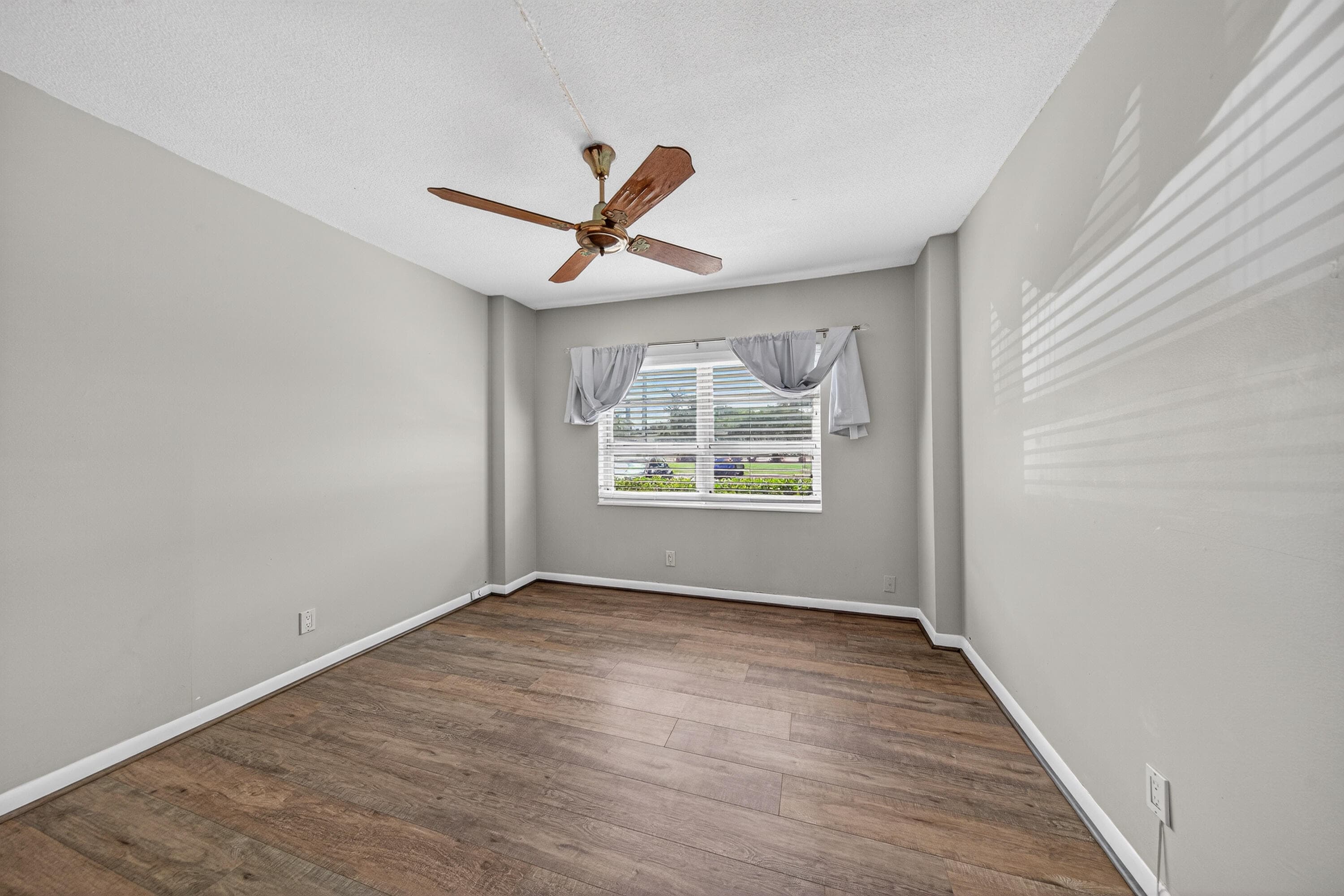 1831 NE 38th Street 108, Oakland Park, FL 33308 — photo 21 of 38